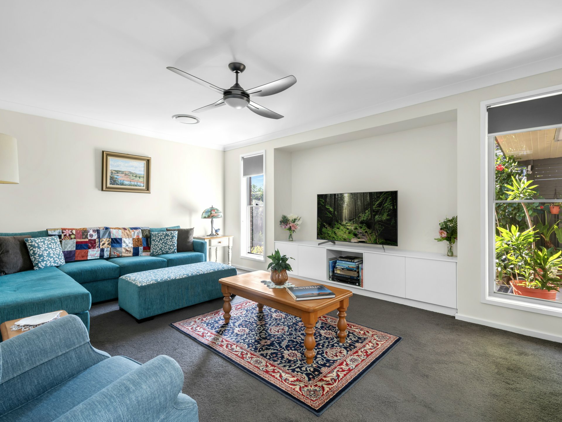 44 Peacehaven Way — photo 3 of 12