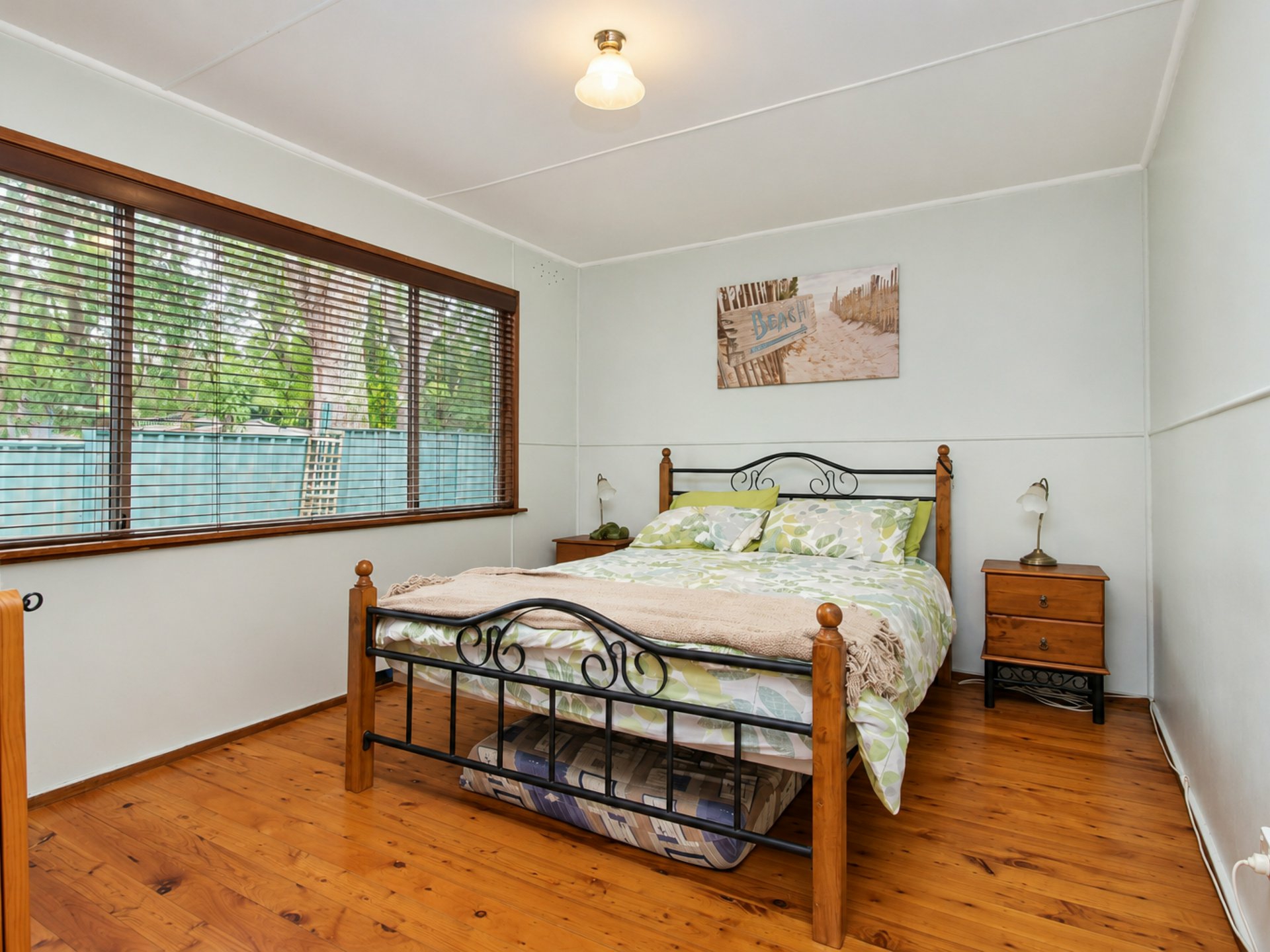 33 Yarroma Avenue — photo 8 of 11