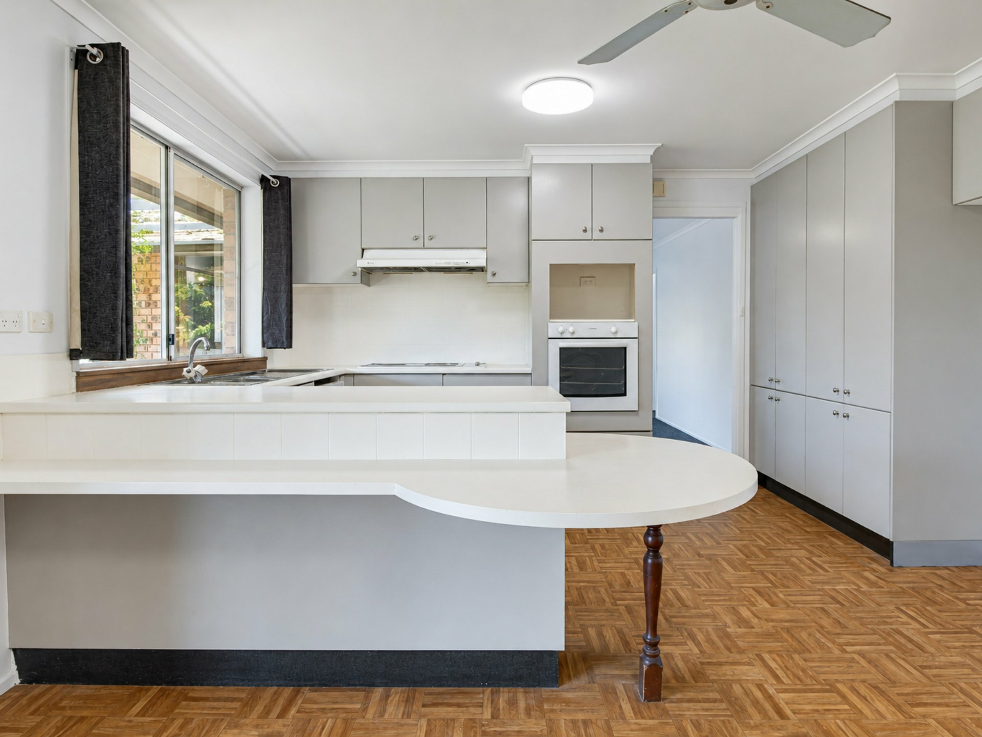 17 Suncrest Avenue — photo 5 of 12