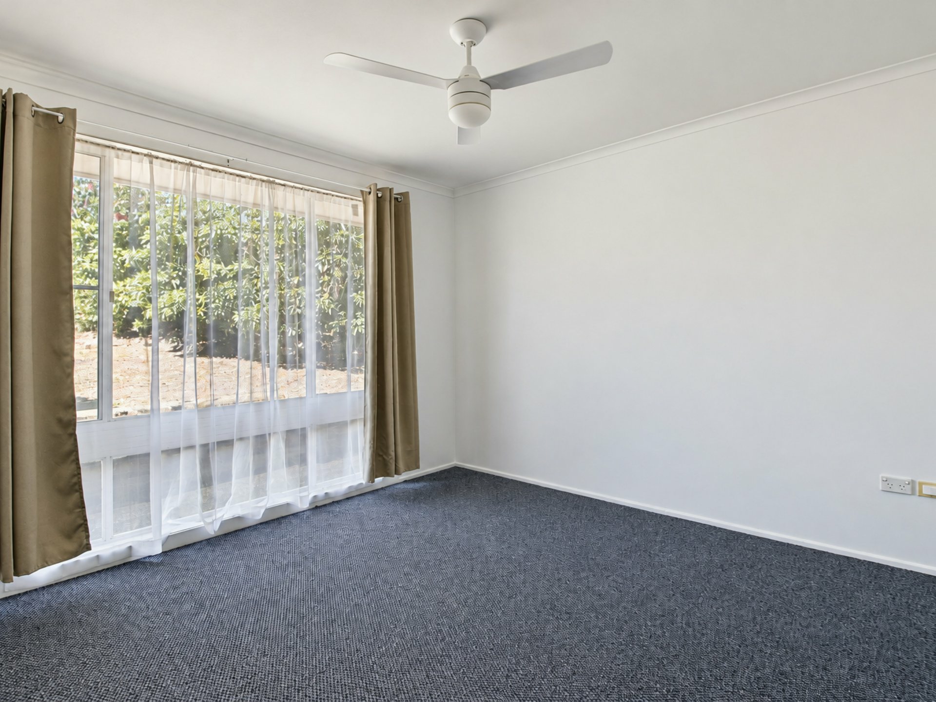 17 Suncrest Avenue — photo 7 of 12