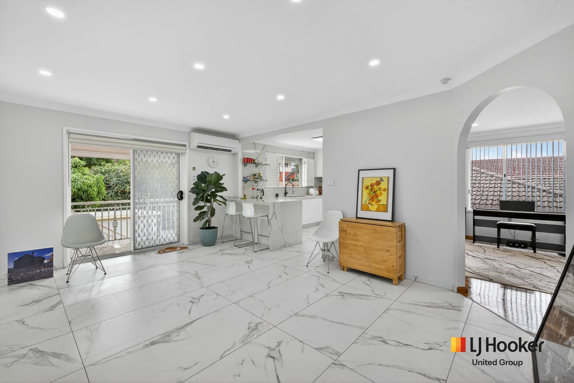6 Roma Avenue — photo 5 of 23