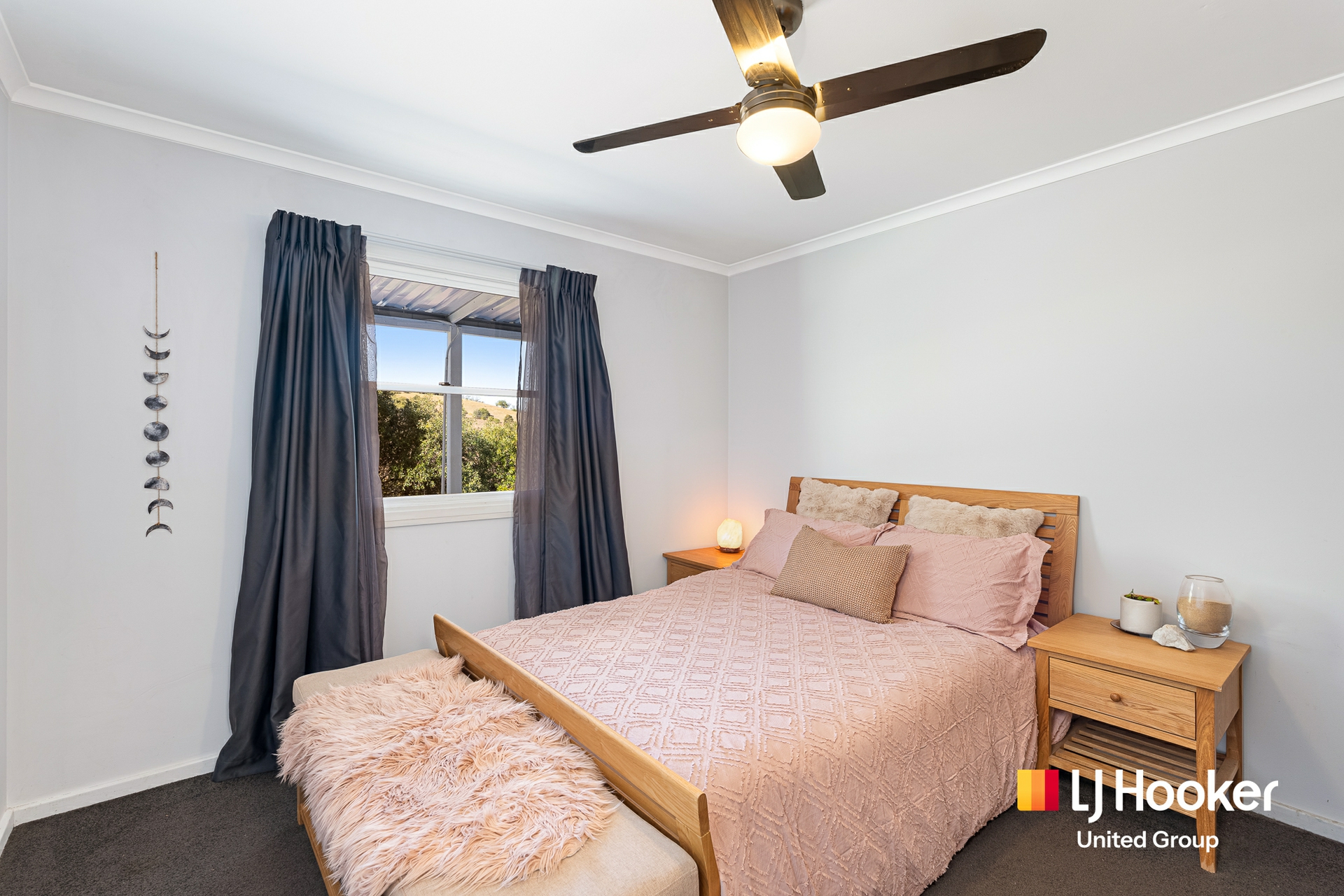 660 Menangle Road — photo 8 of 16