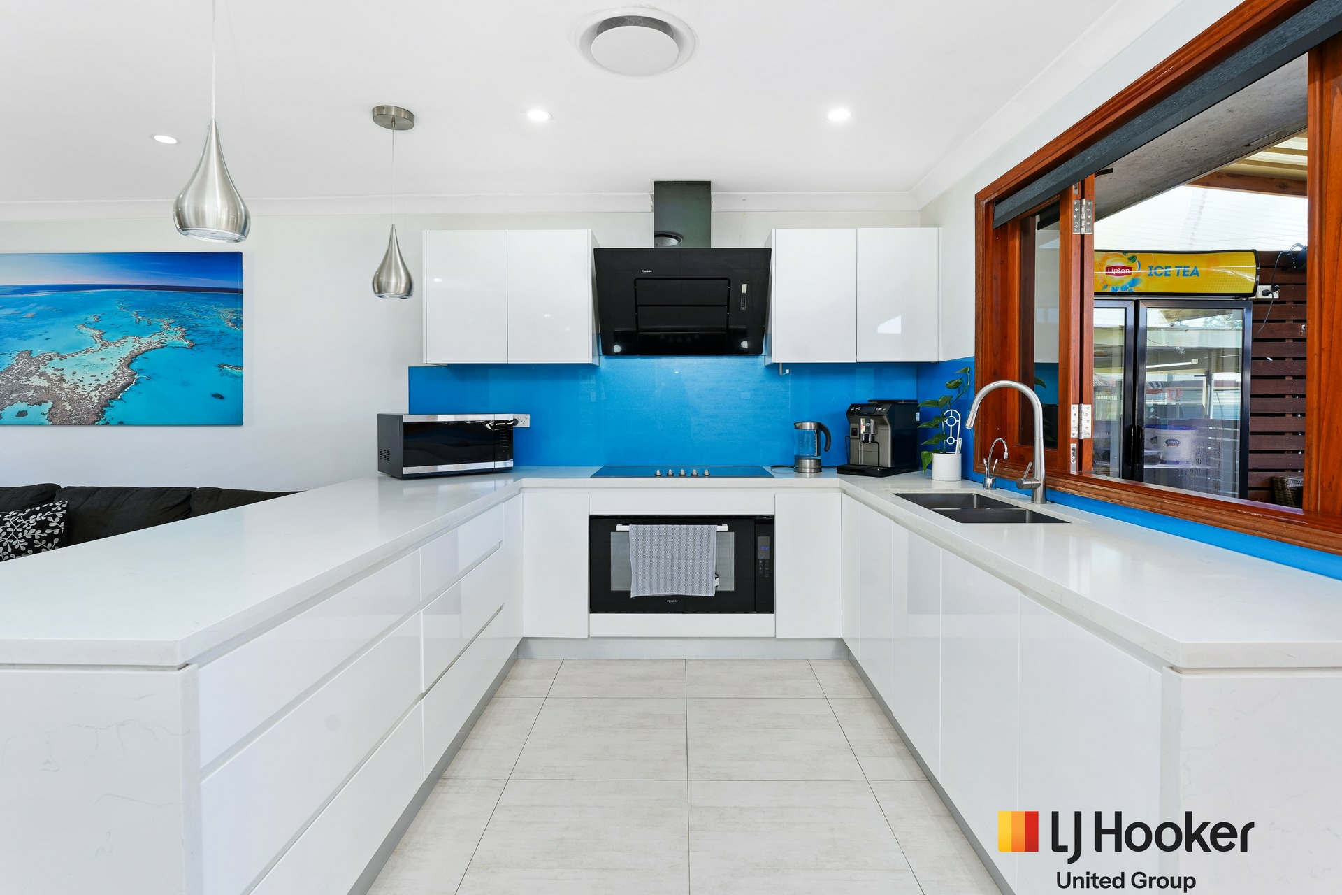 160 Cartwright Avenue — photo 4 of 13