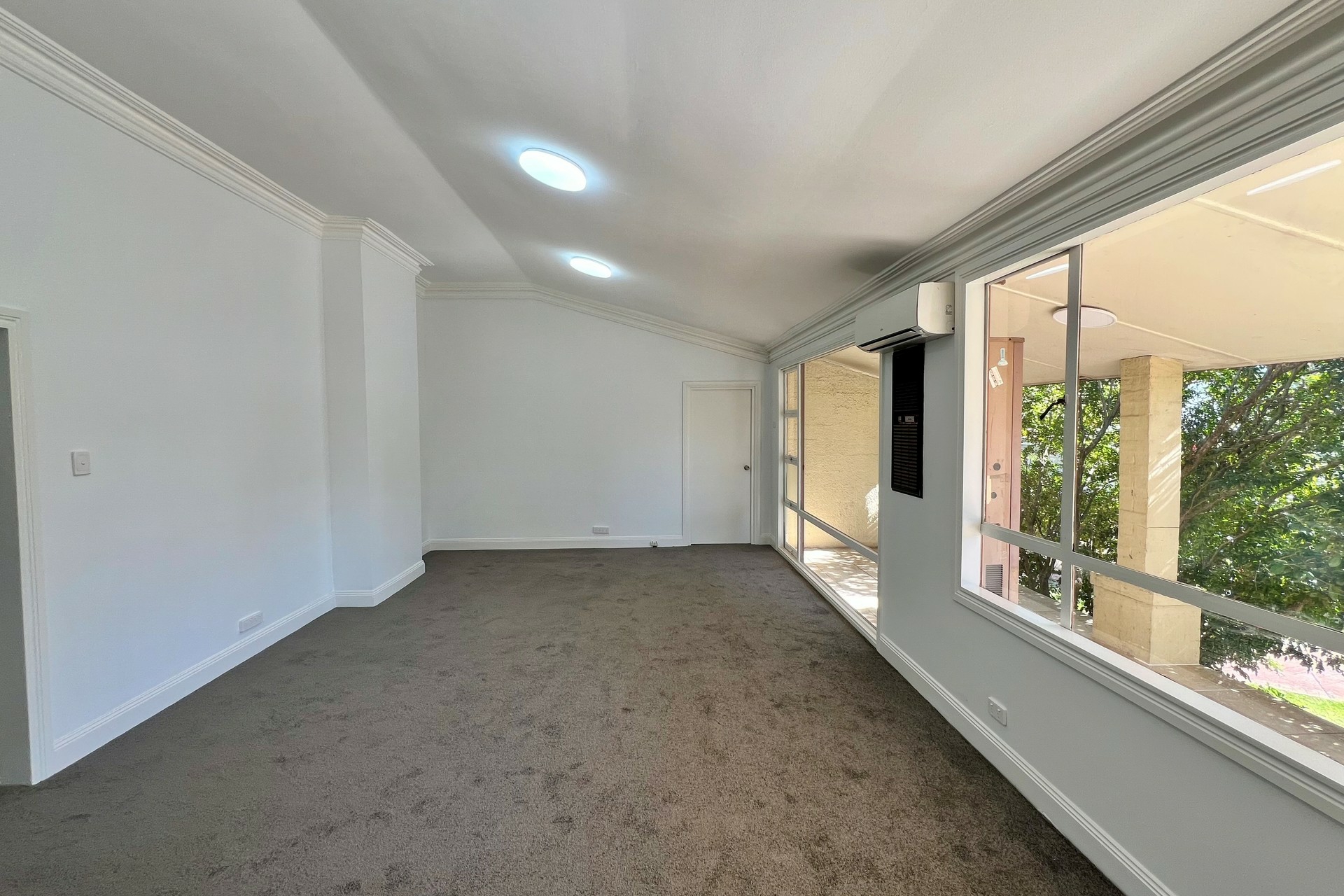 138 Jamison Road — photo 3 of 7
