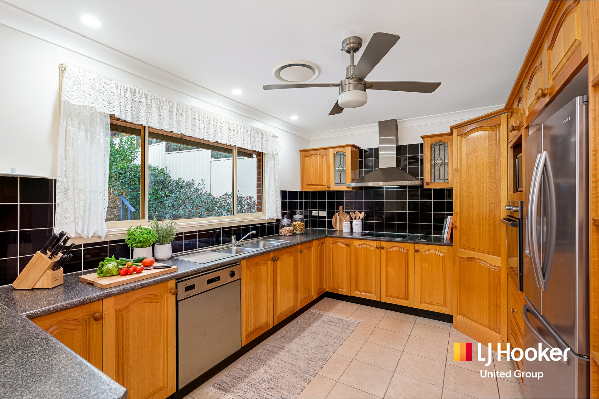37 Minell Court — photo 4 of 12