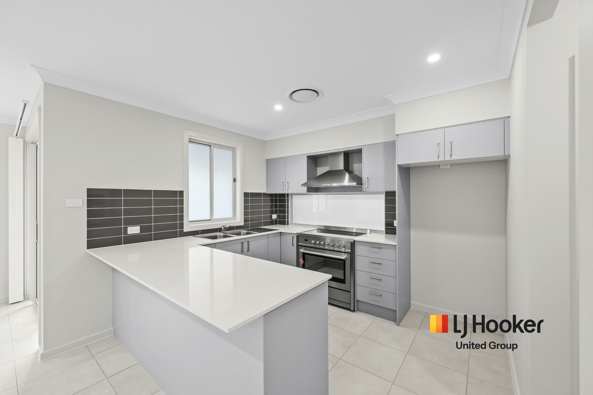 20 Giovanni Street — photo 5 of 13