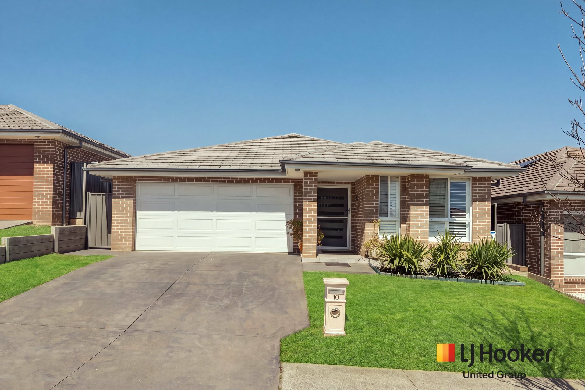 10 Akuna Street — photo 2 of 20