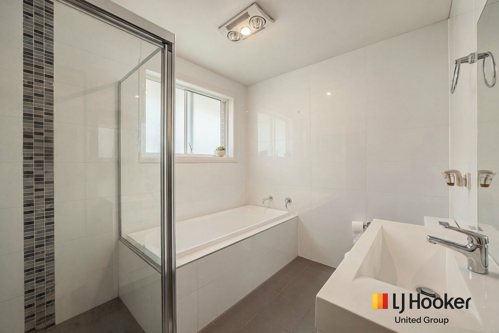 10 Akuna Street — photo 13 of 20