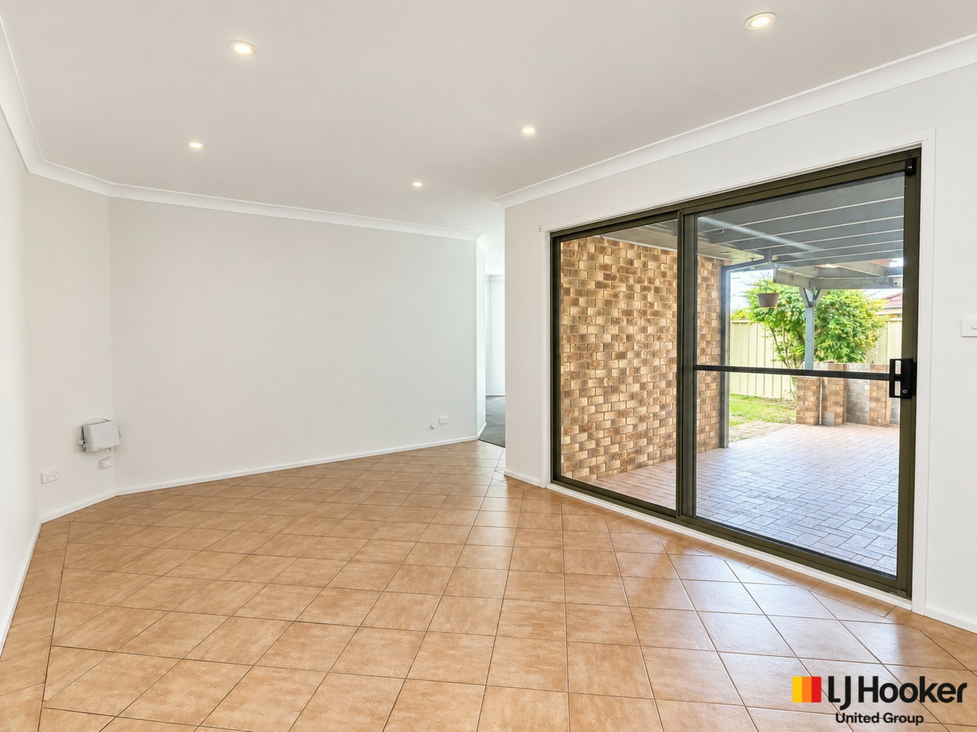 90 Kookaburra Road — photo 4 of 11