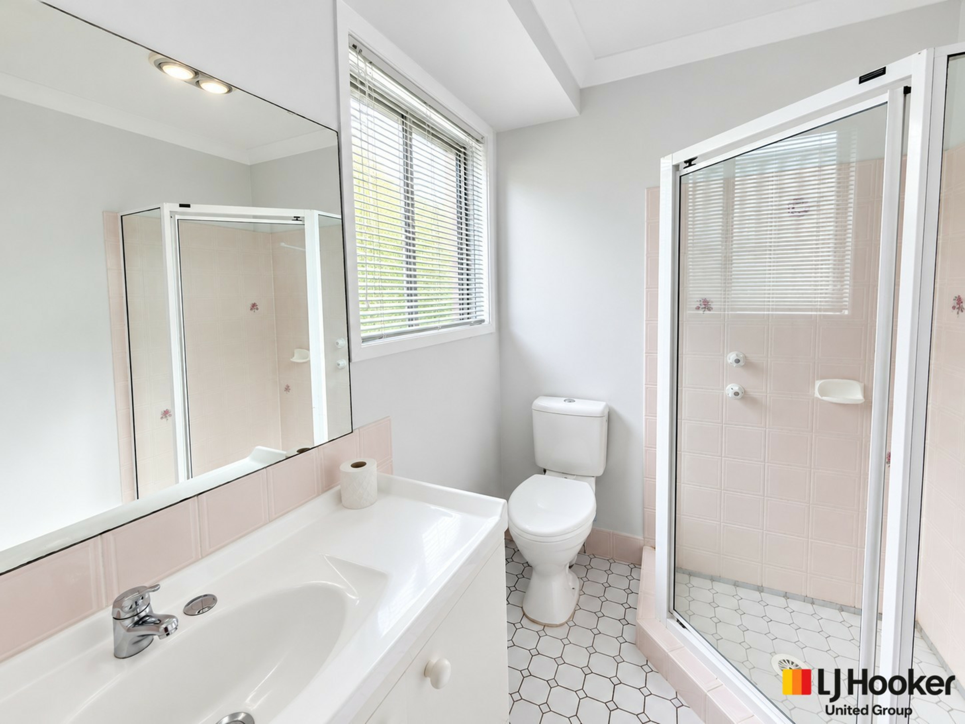 90 Kookaburra Road — photo 6 of 11