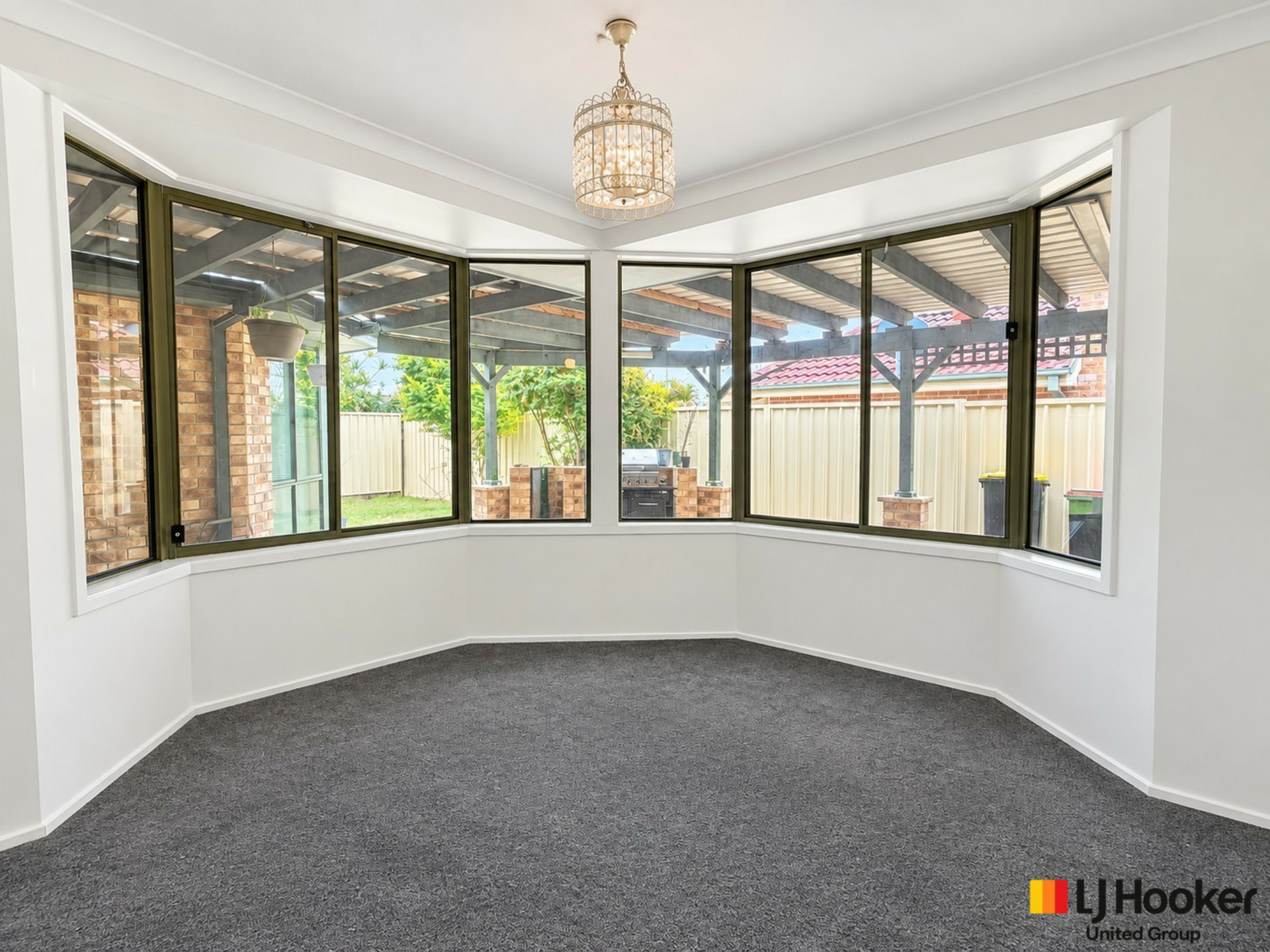 90 Kookaburra Road — photo 10 of 11