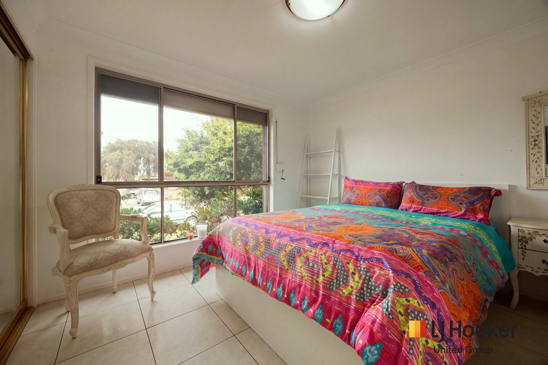 10 Bower-Bird Street — photo 8 of 18