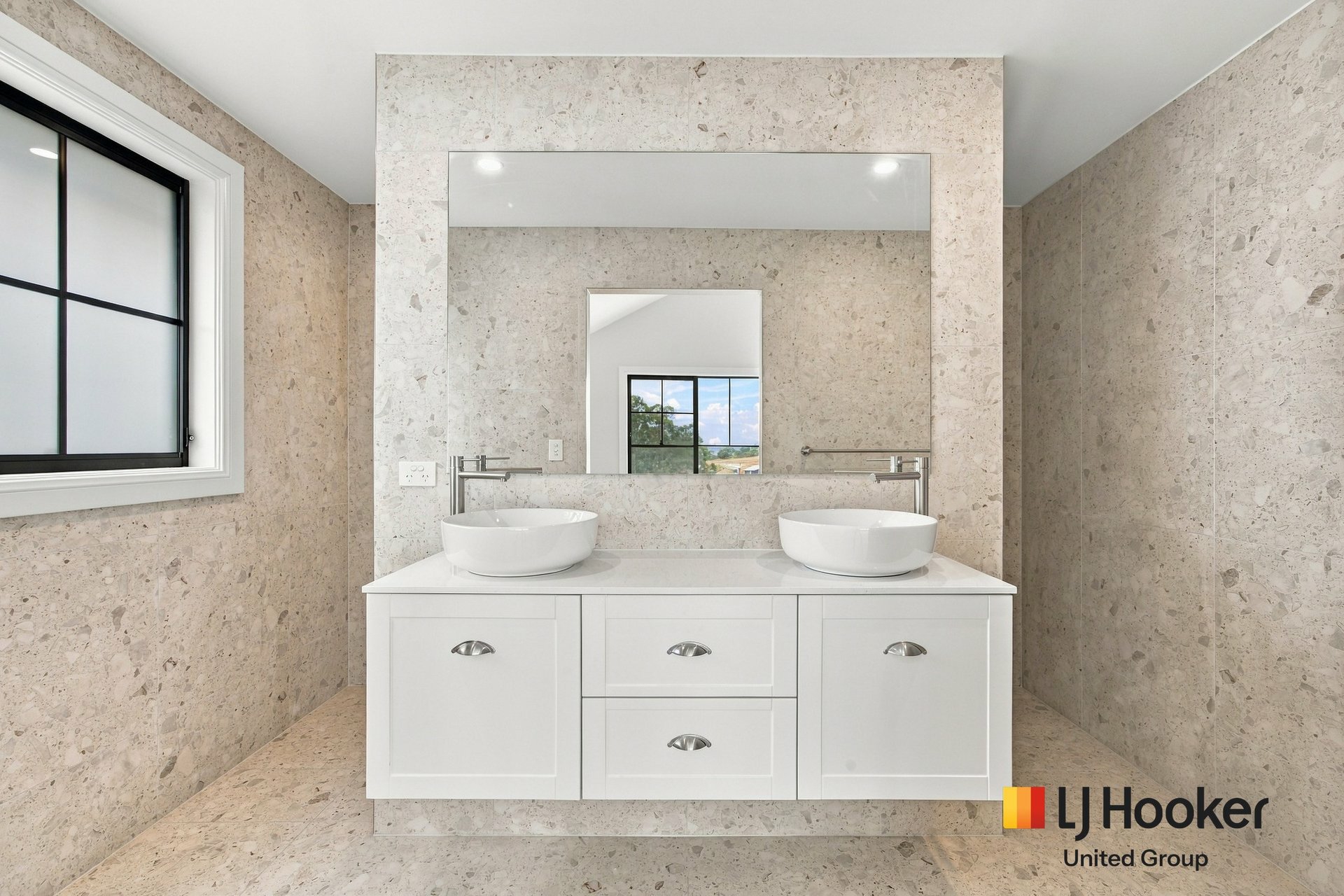 13 & 15 Jofess Street — photo 10 of 19