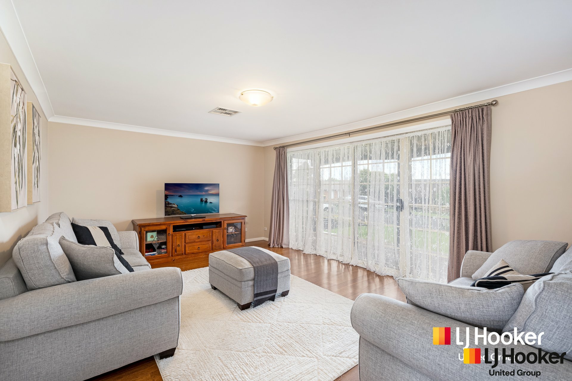 3 Devitt Crescent — photo 2 of 15