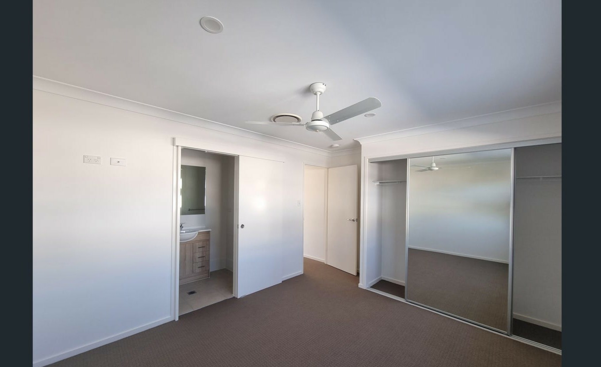14/55 Johnson Street — photo 4 of 6