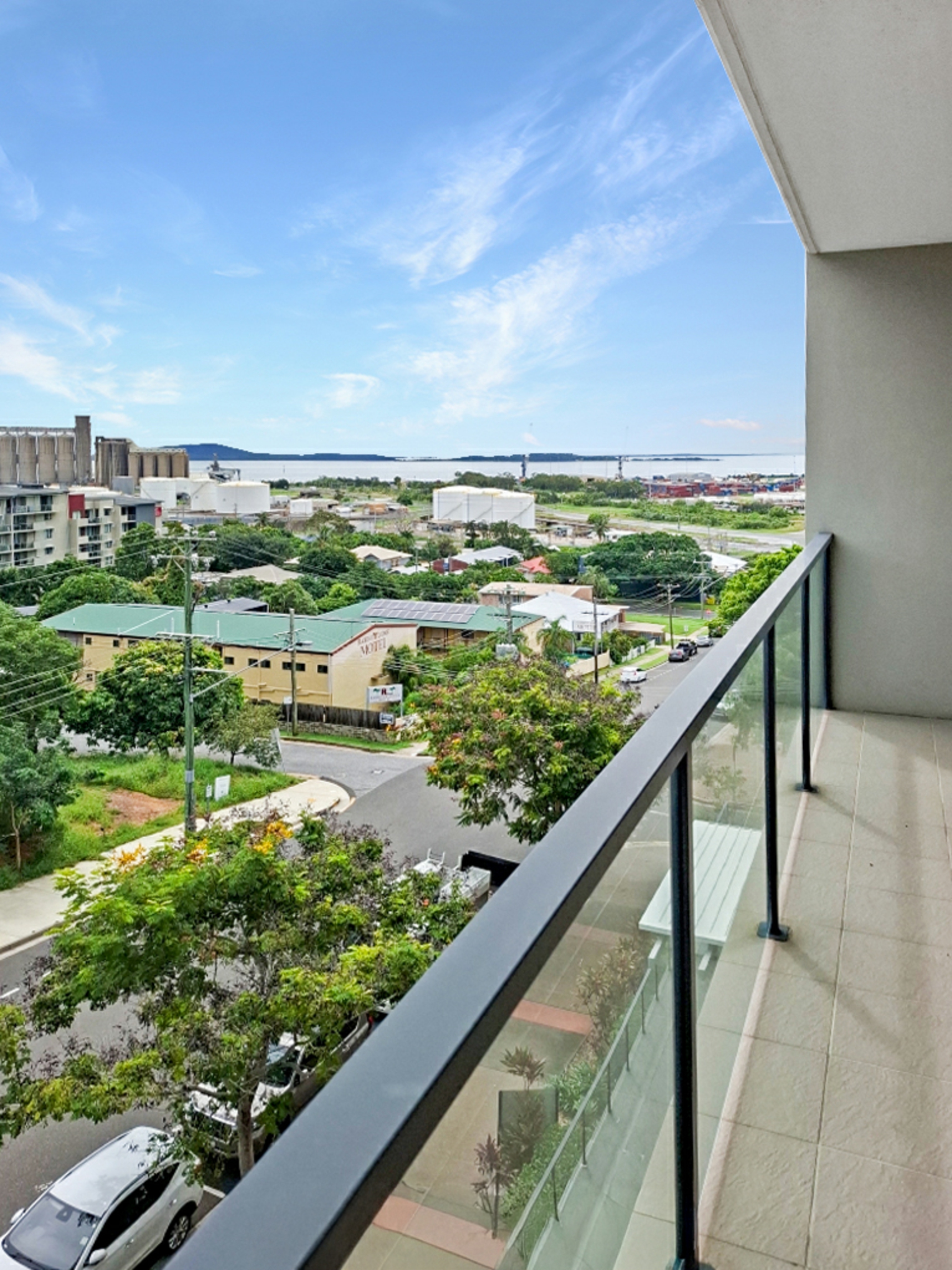 51/17 Roseberry Street — photo from LJ Hooker Gladstone