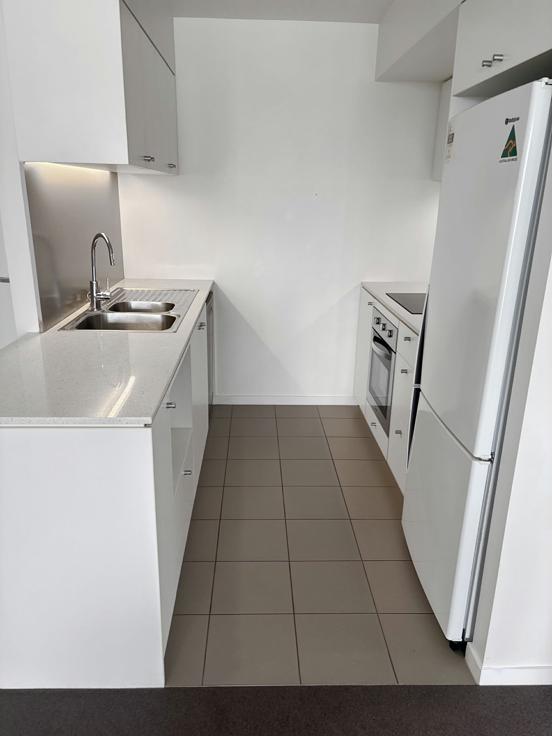 51/17 Roseberry Street — photo 7 of 12