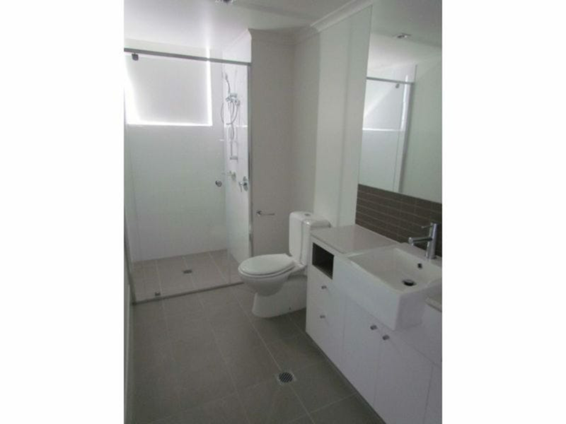 51/17 Roseberry Street — photo 10 of 12