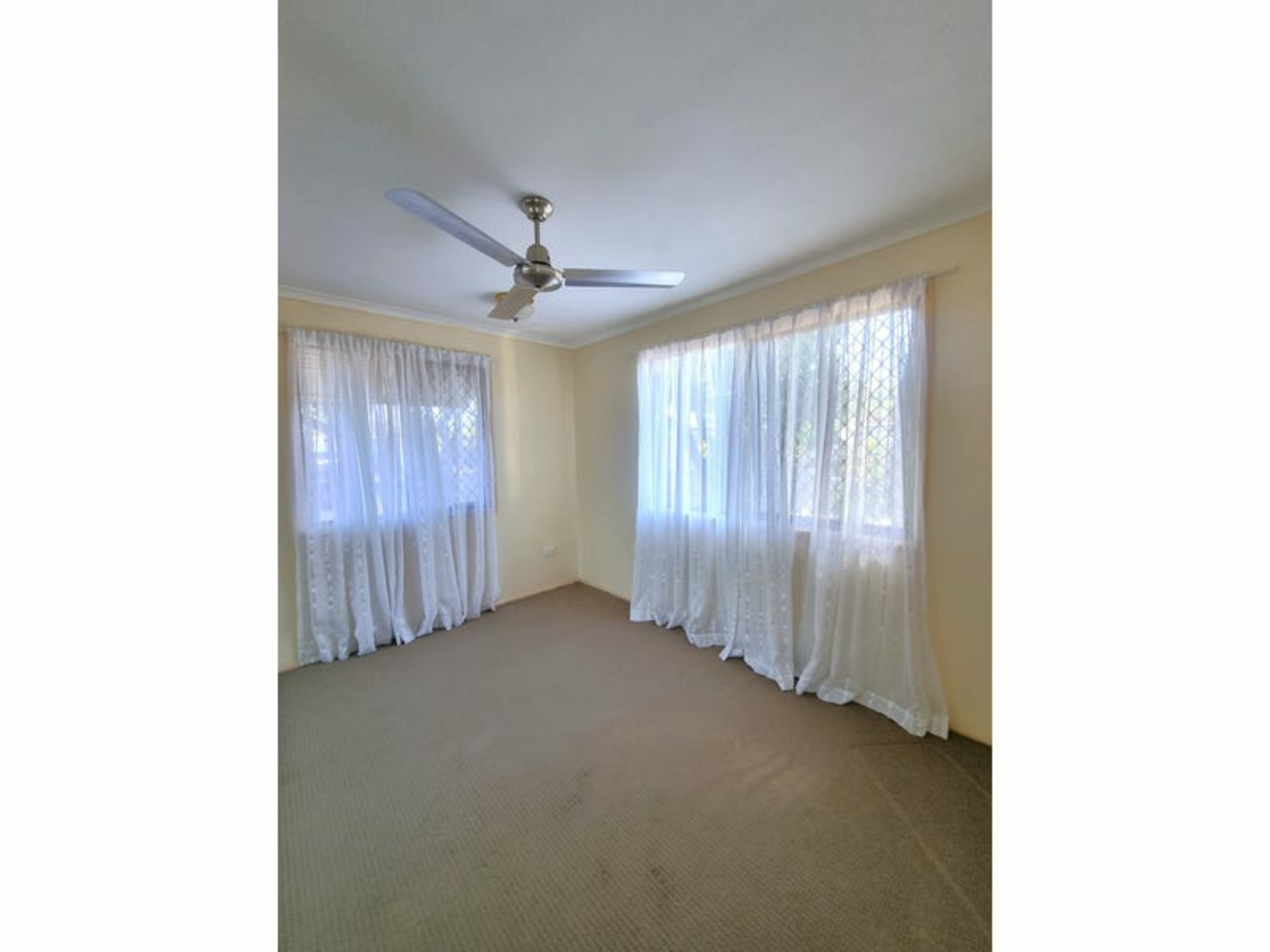 11 Glen Eden Drive — photo 7 of 10
