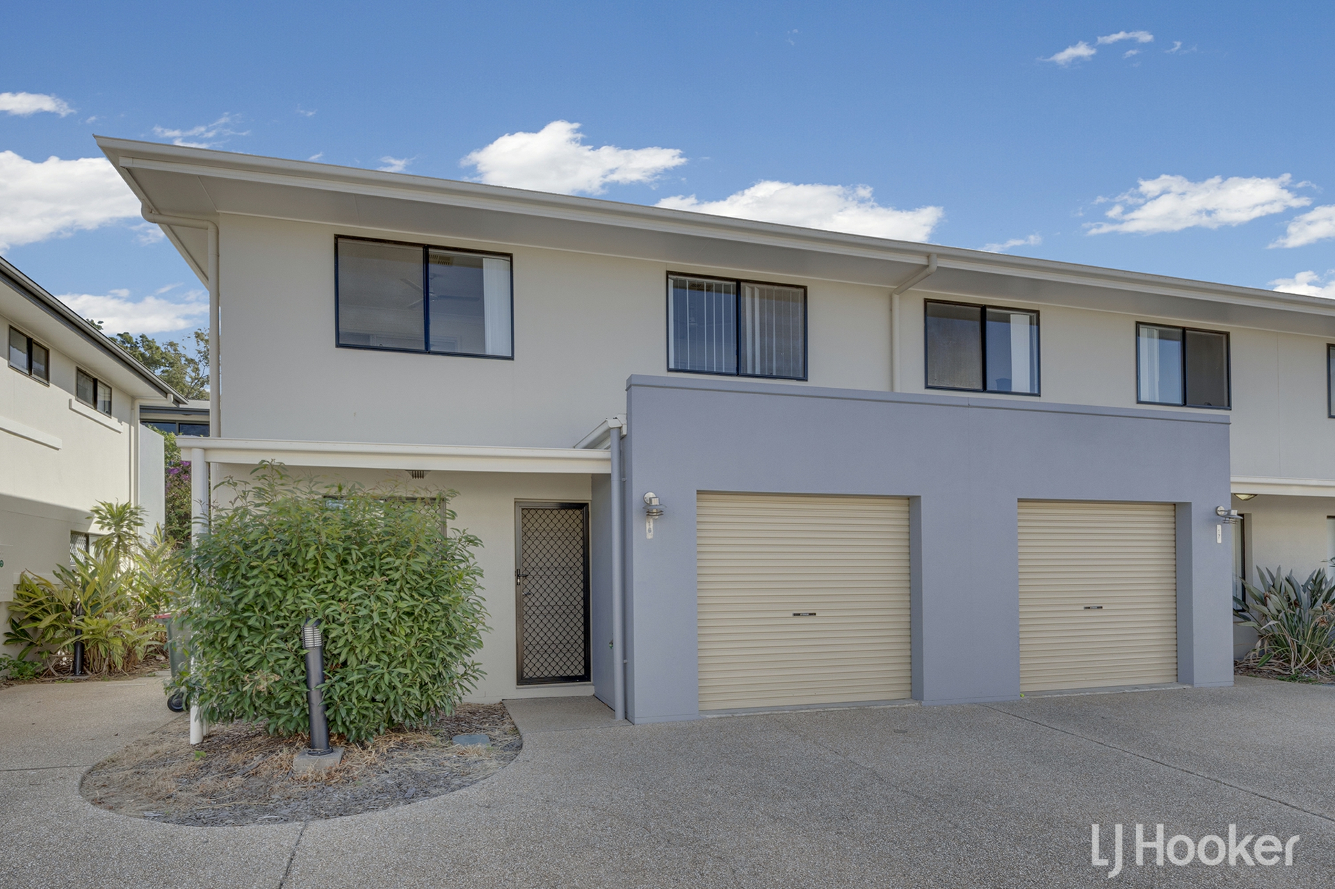 16/21 Roberts Street — photo from LJ Hooker Gladstone
