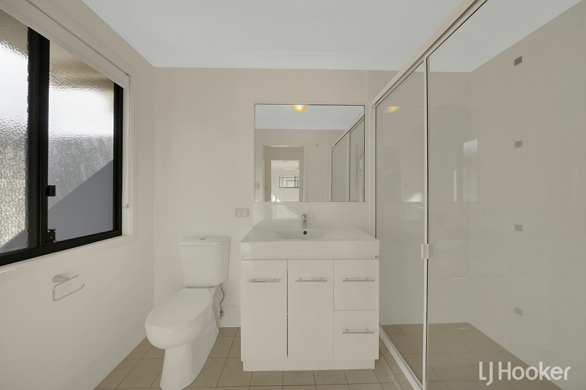 16/21 Roberts Street — photo 11 of 15