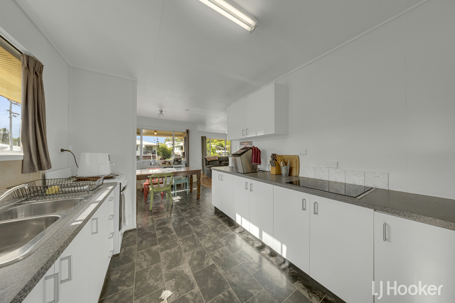 21 Trevally Street — photo 5 of 12