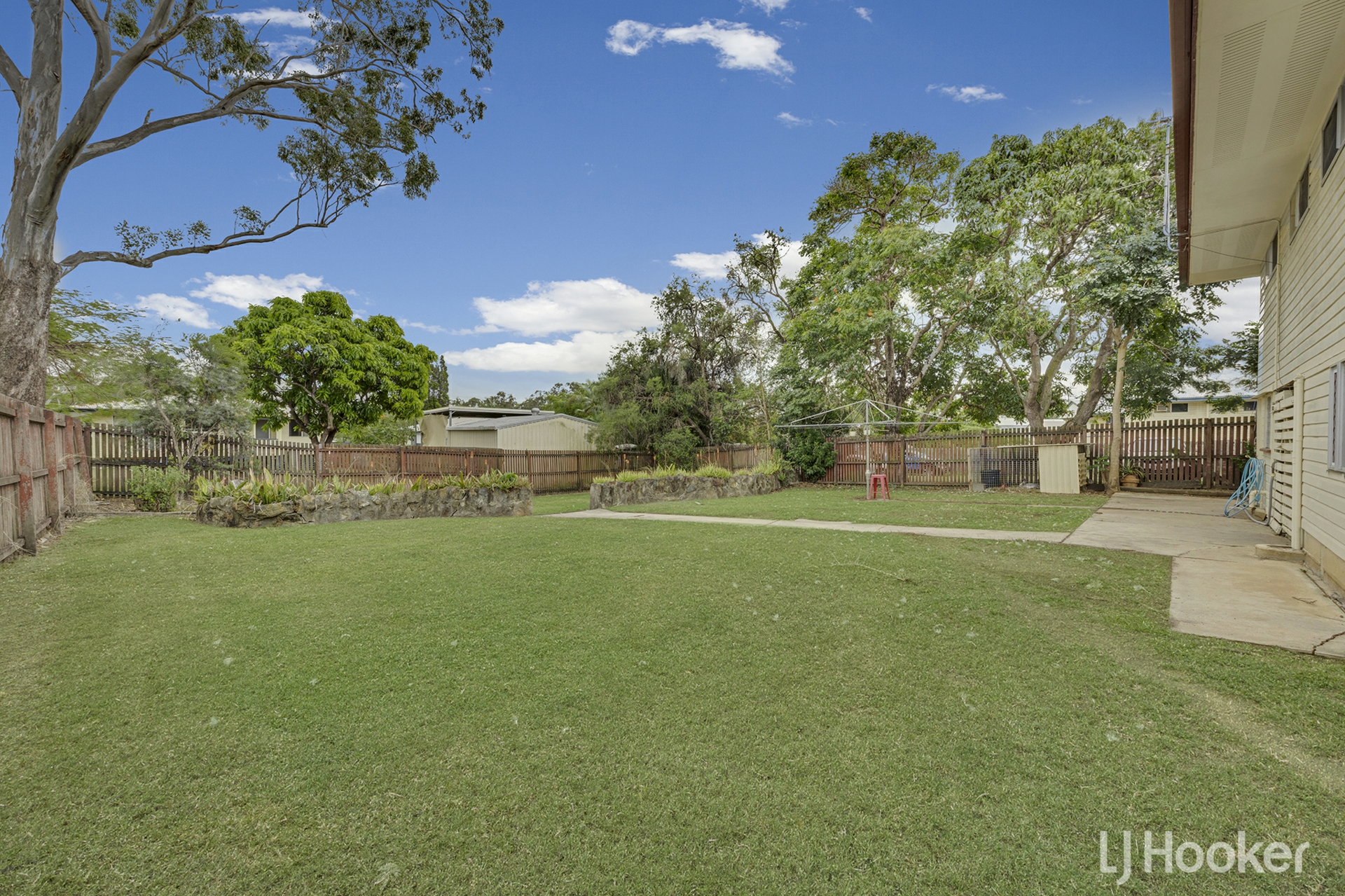 21 Trevally Street — photo 11 of 12