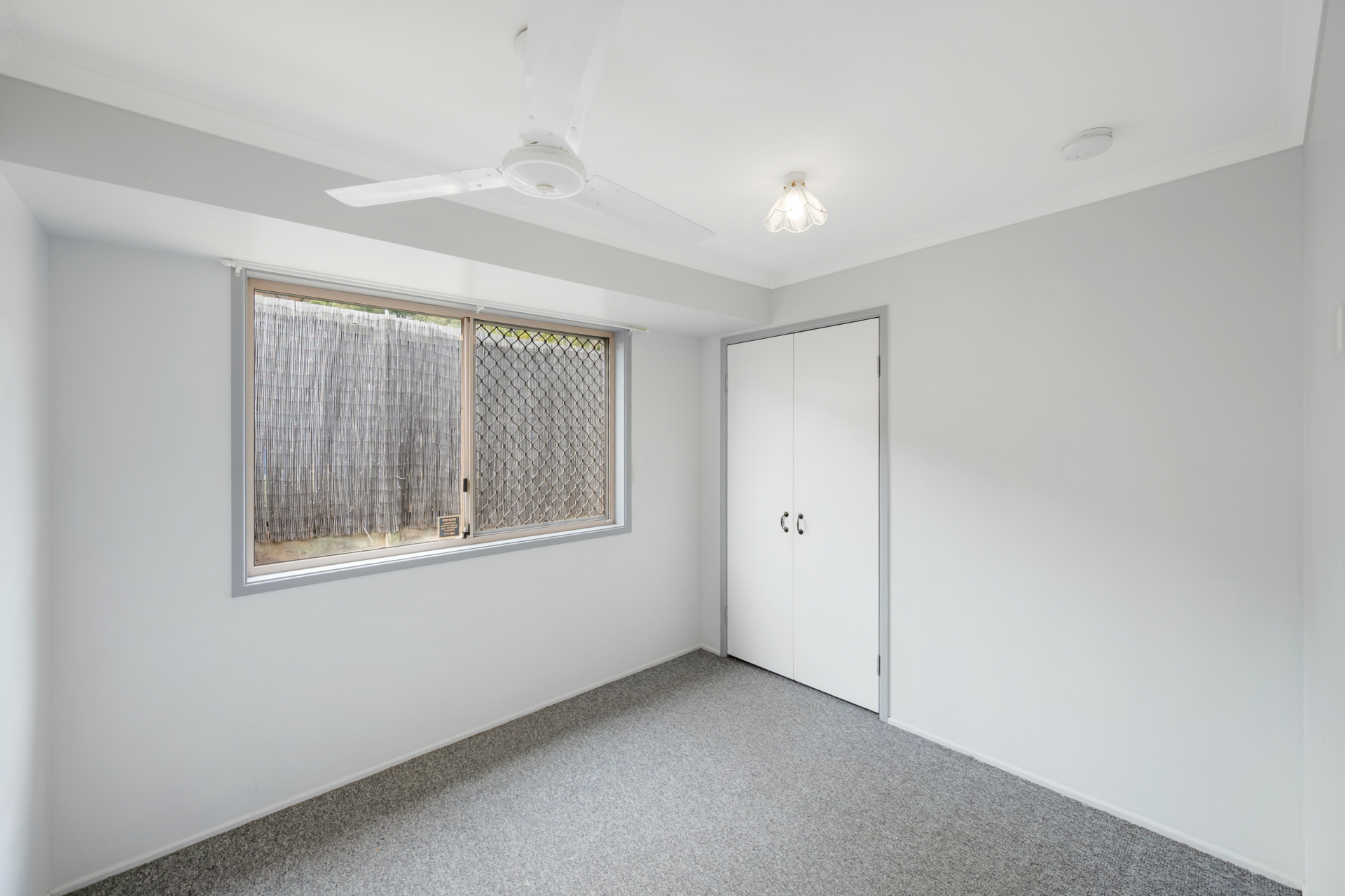 4 Fawley Close — photo 8 of 9