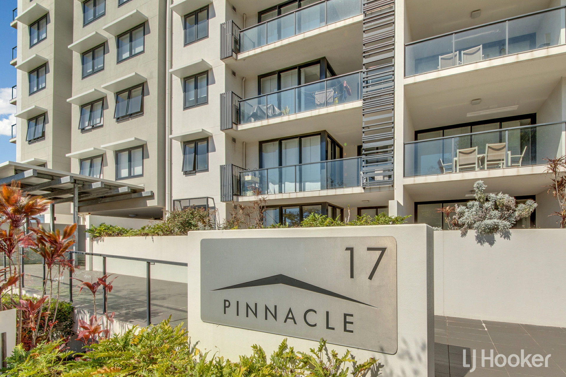 31/17 Roseberry Street — photo from LJ Hooker Gladstone