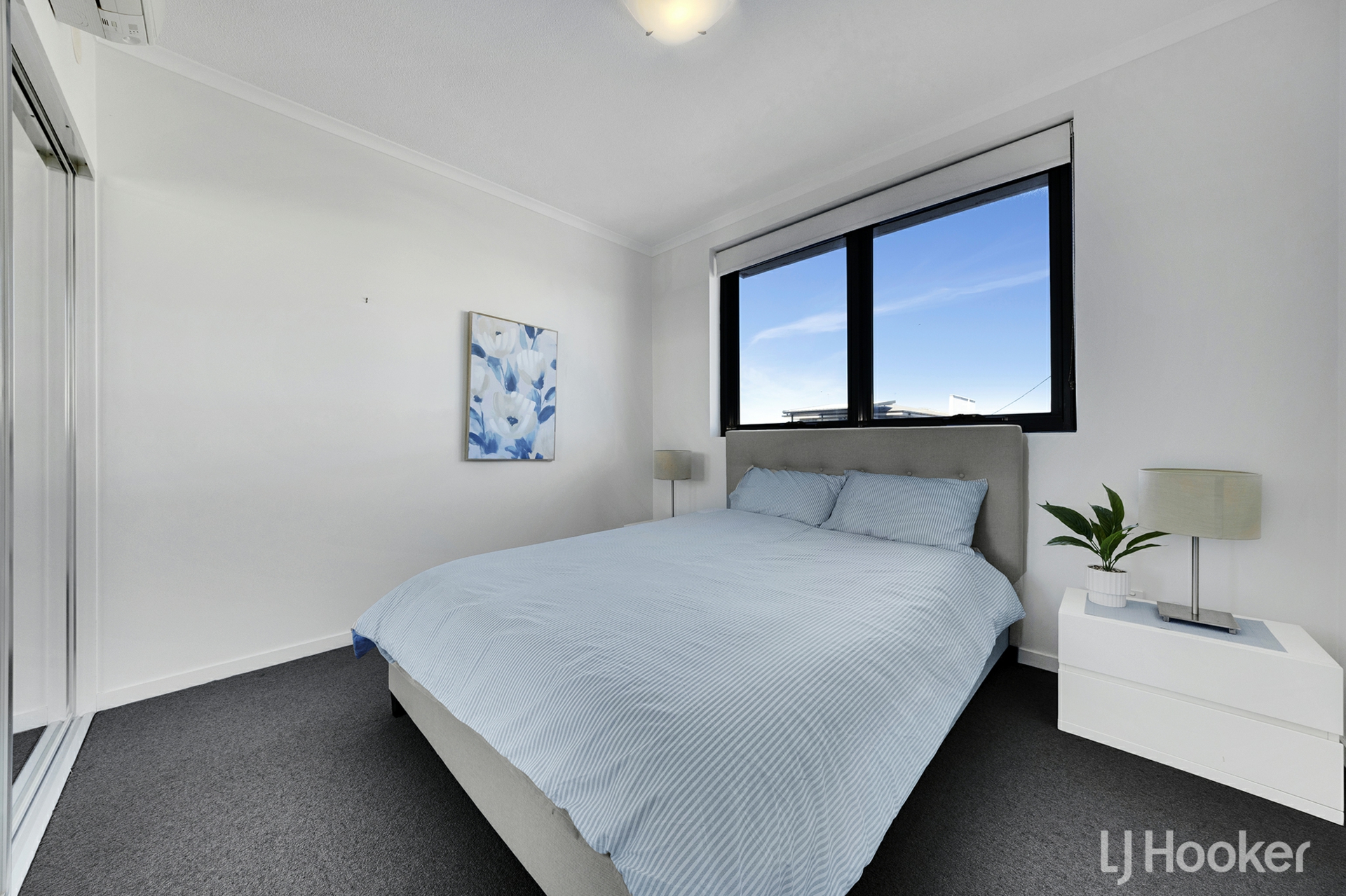 31/17 Roseberry Street — photo 9 of 15