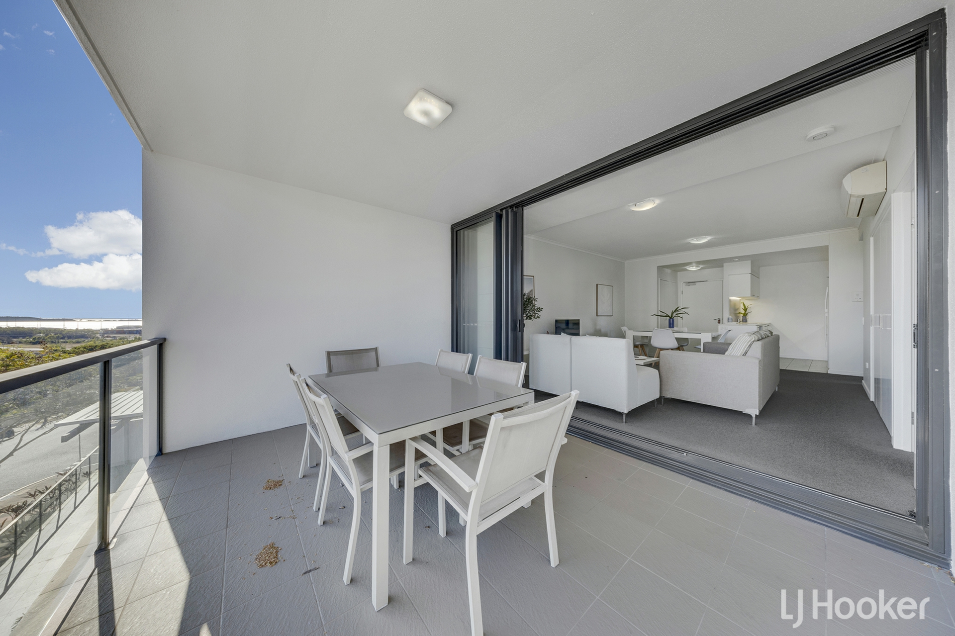31/17 Roseberry Street — photo 12 of 15