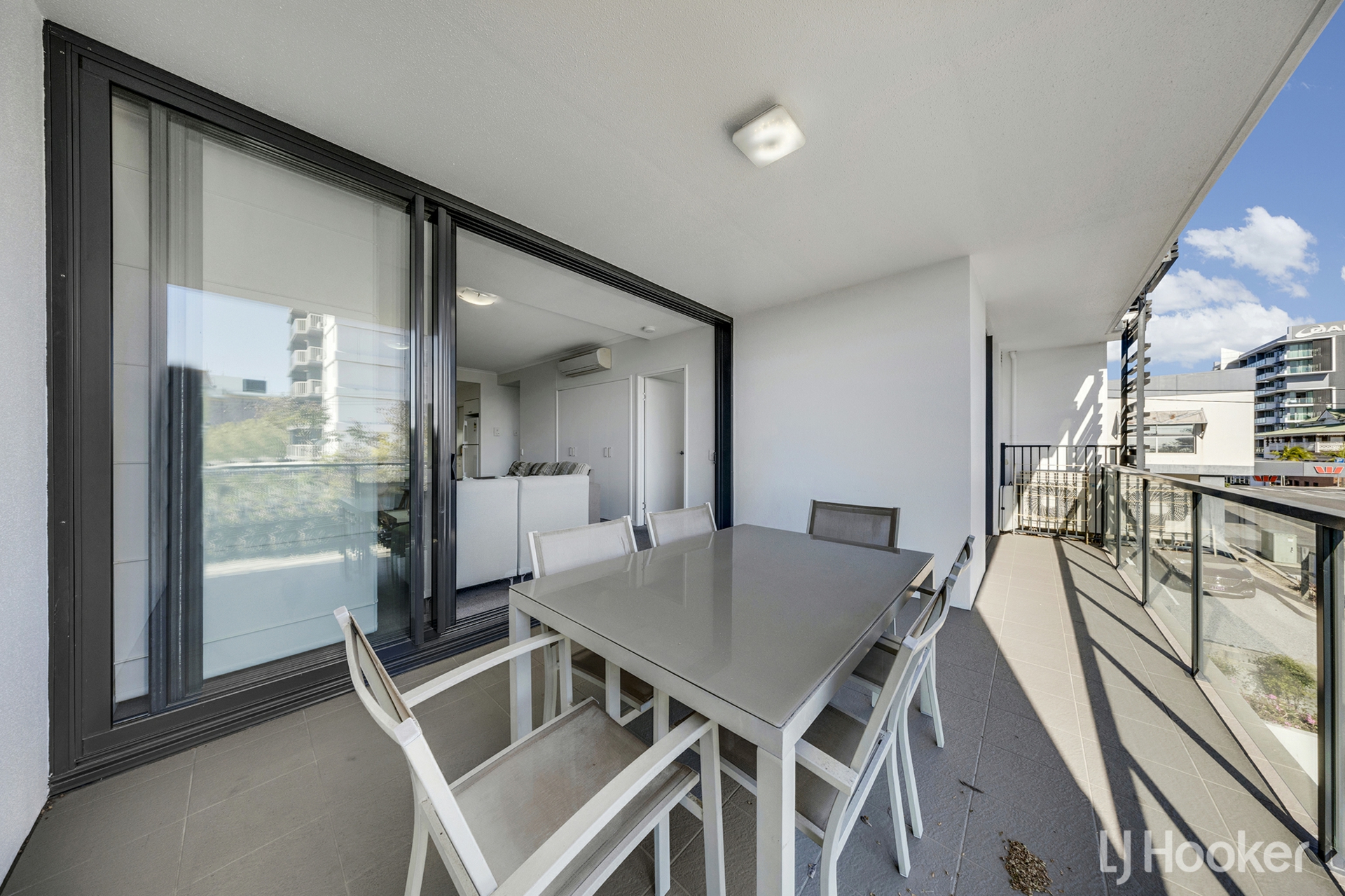 31/17 Roseberry Street — photo 13 of 15