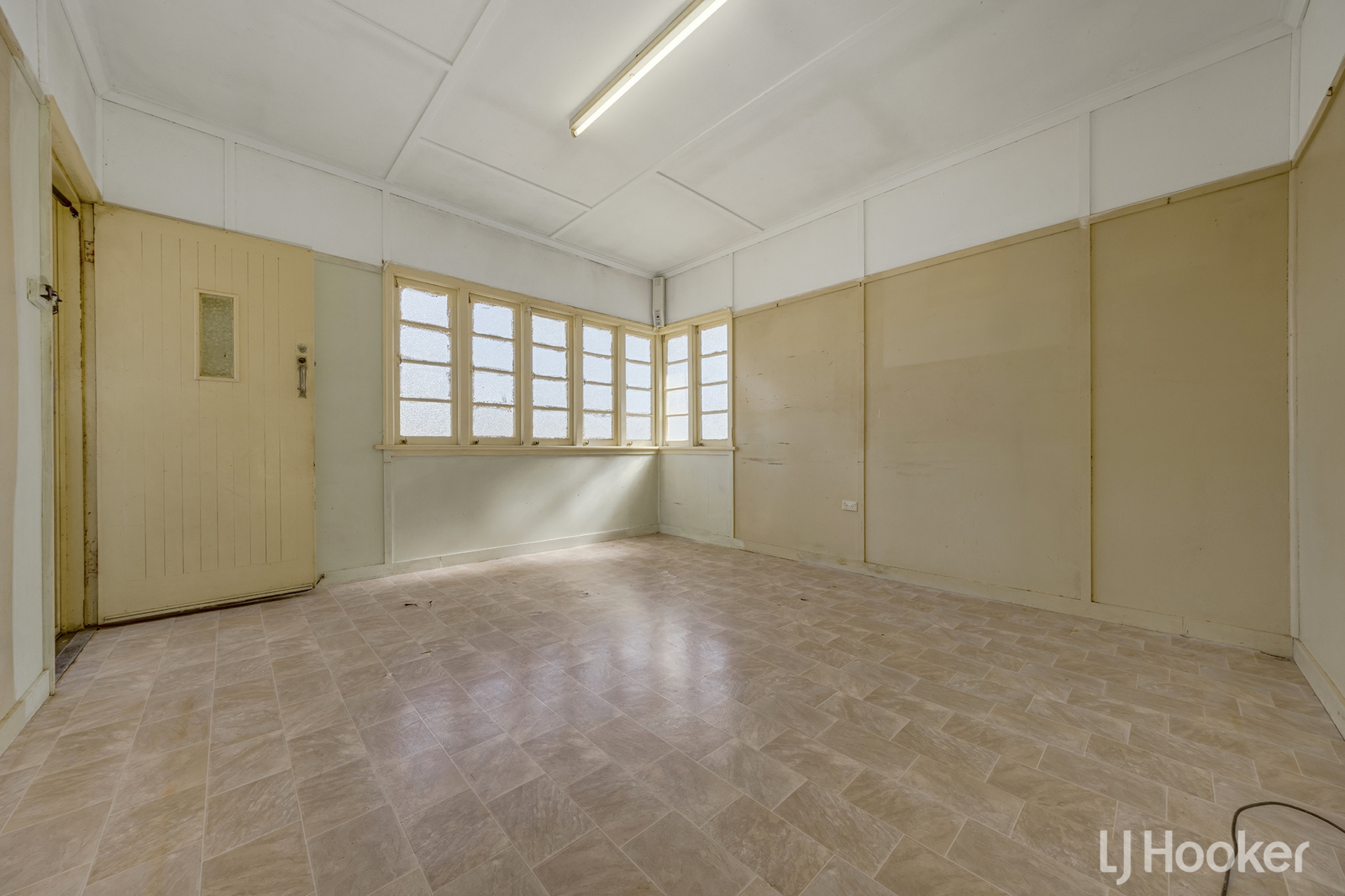 92 Barney Street — photo 3 of 13