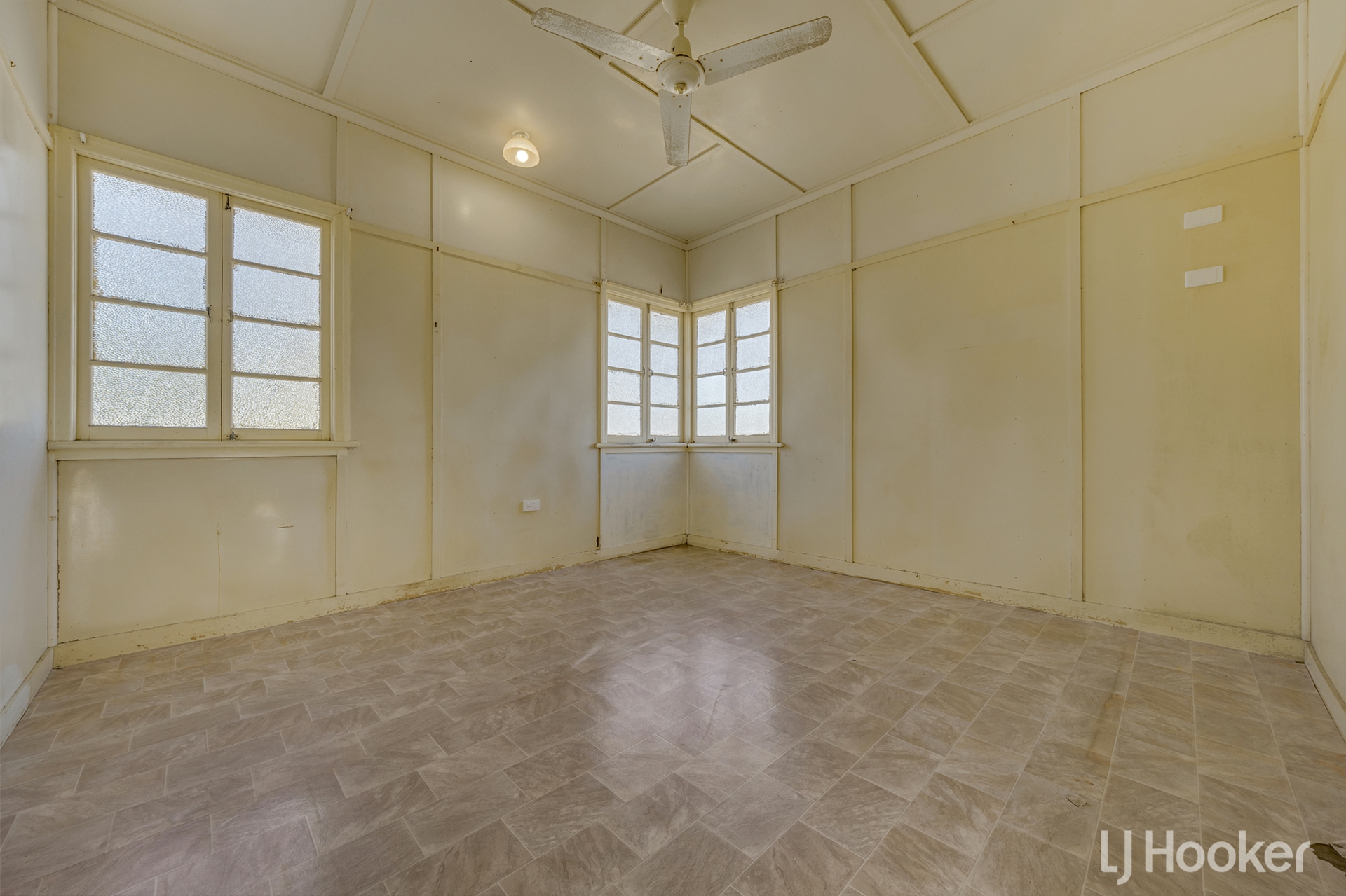 92 Barney Street — photo 9 of 13