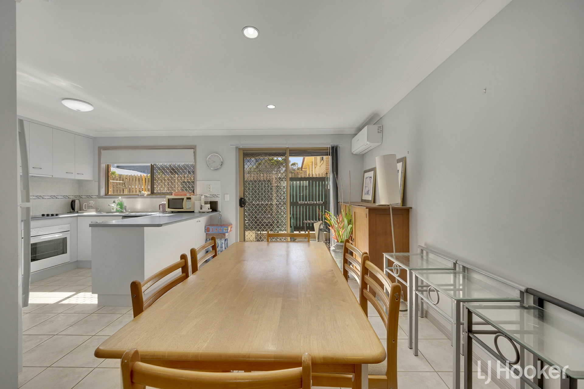 7/7-11 Central Lane — photo 3 of 13