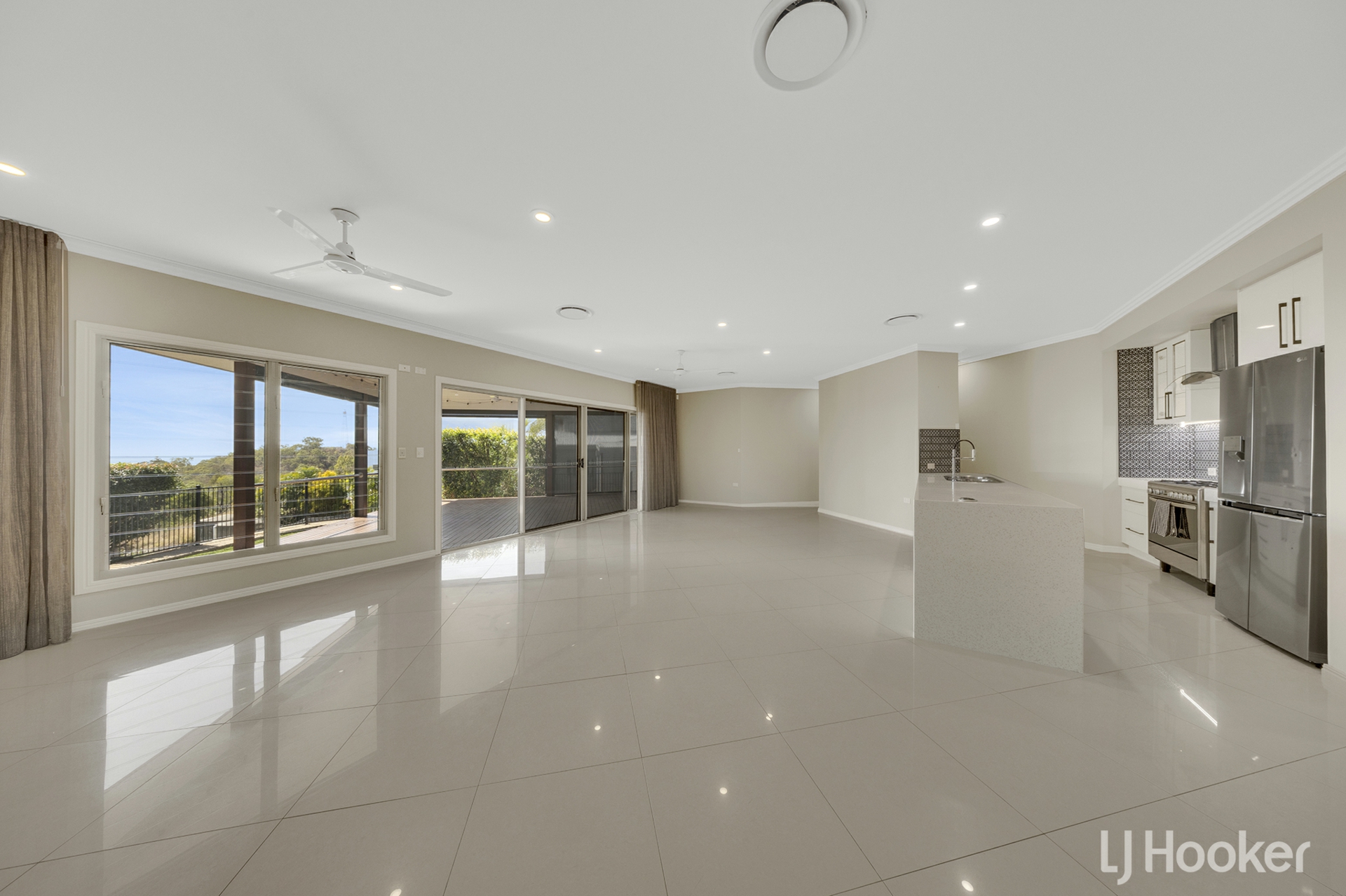 30 Dolphin Terrace — photo 11 of 30