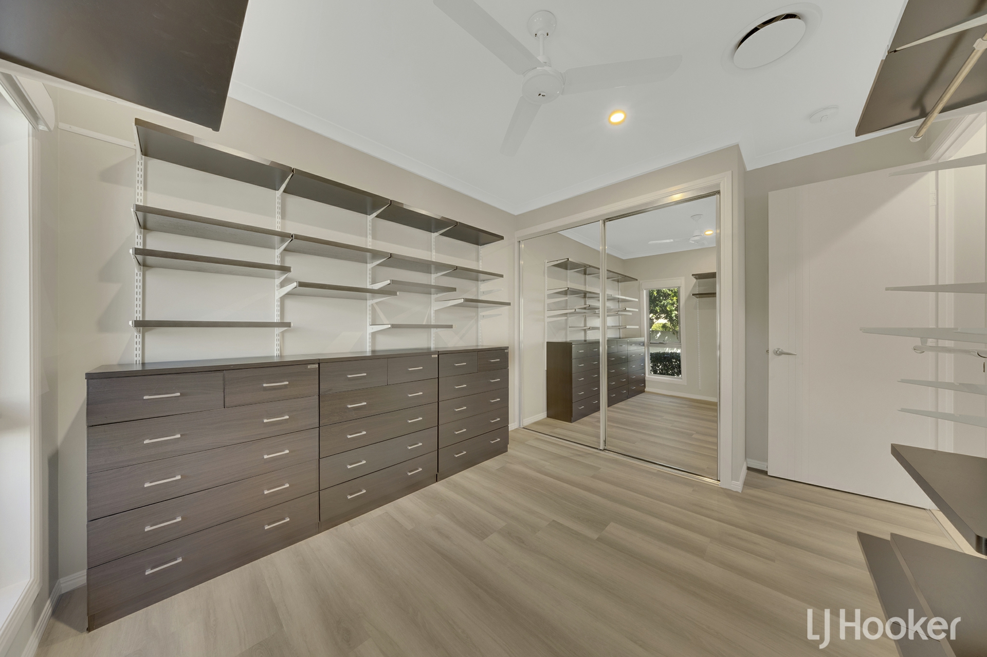30 Dolphin Terrace — photo 21 of 30