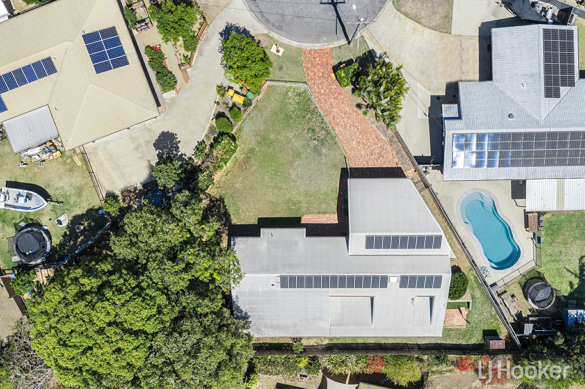 5 Corby Close — photo 2 of 20