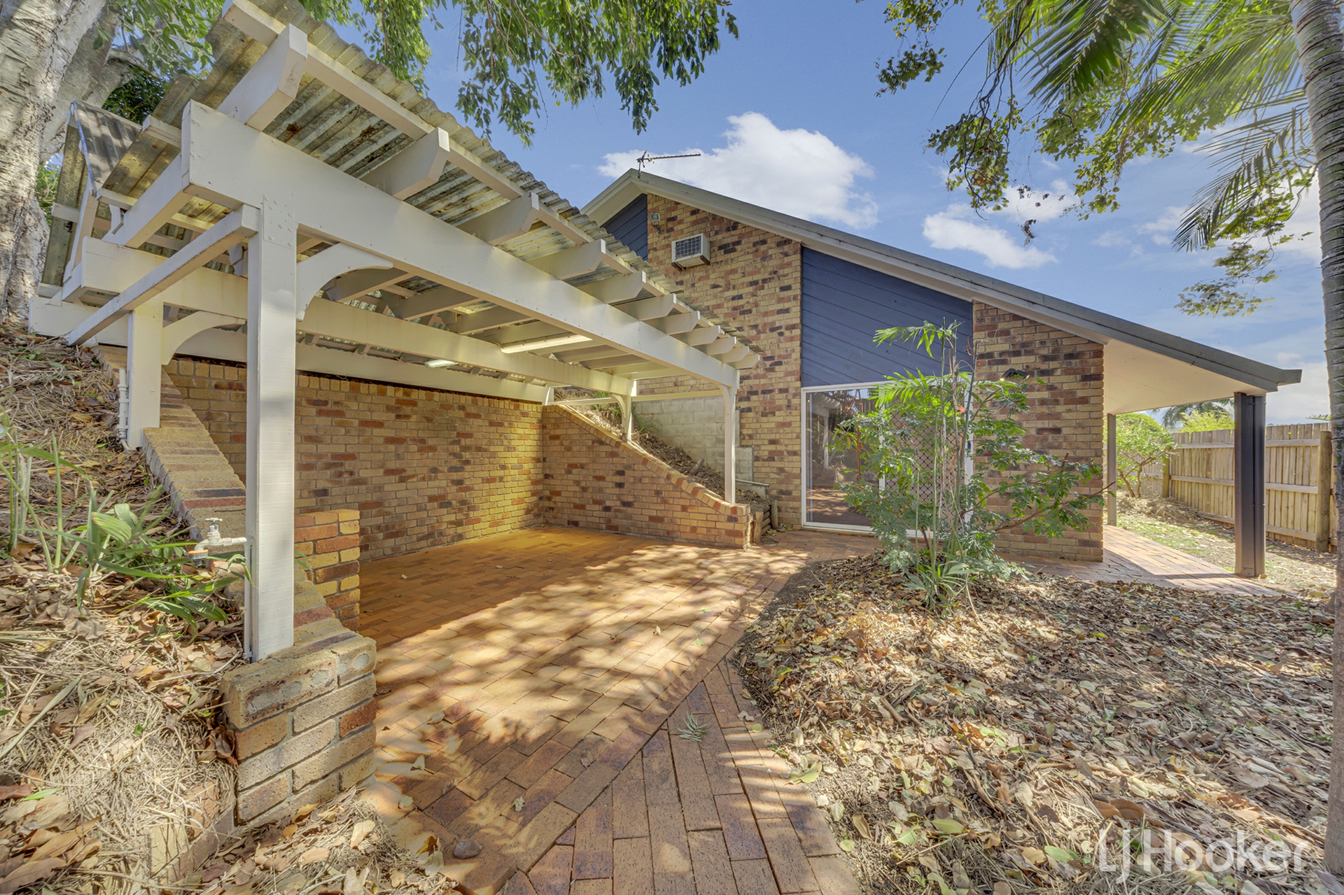 5 Corby Close — photo 17 of 20