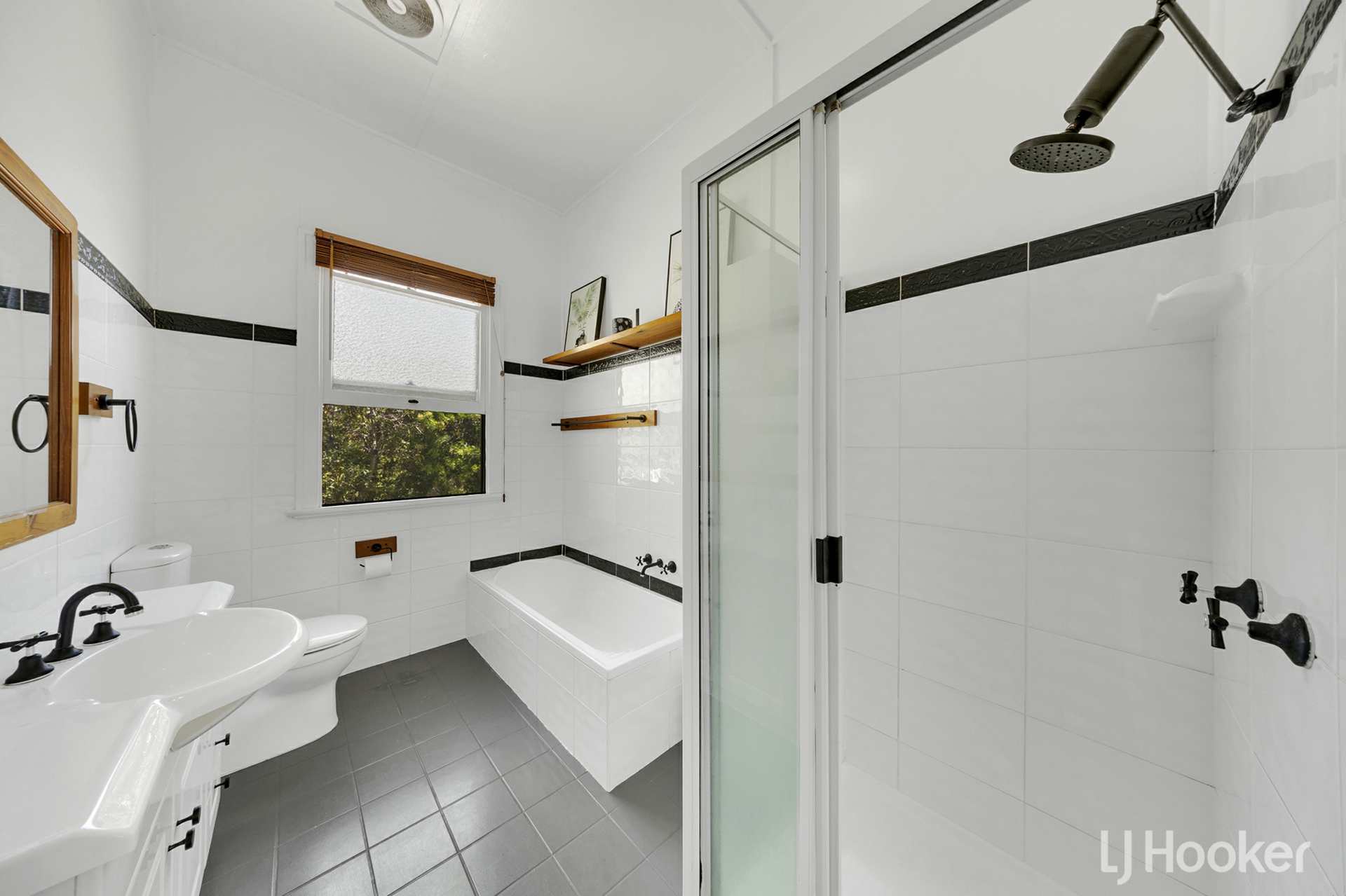 283 Auckland Street — photo 11 of 17