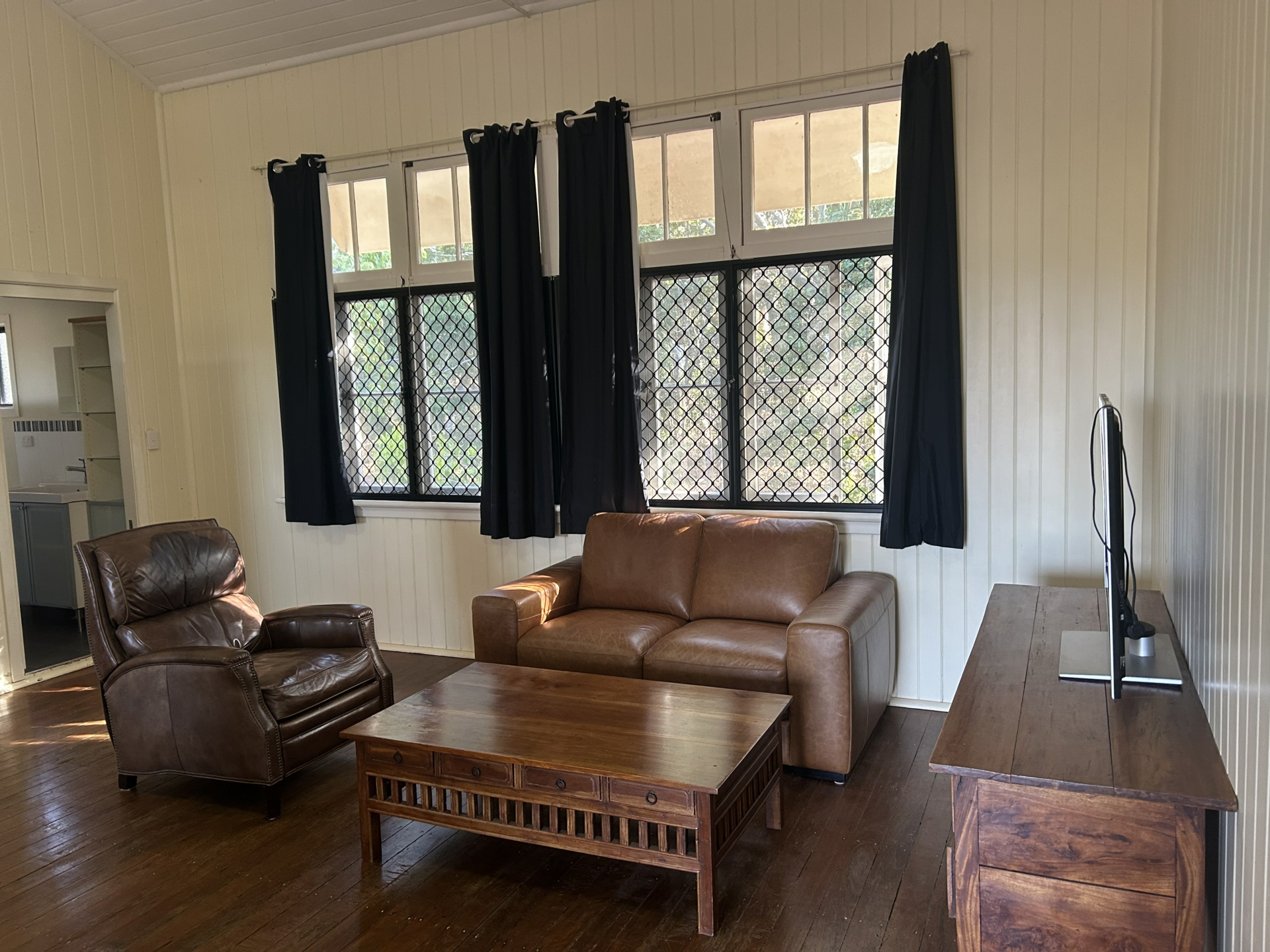 139 Wallaby Lane — photo 3 of 8