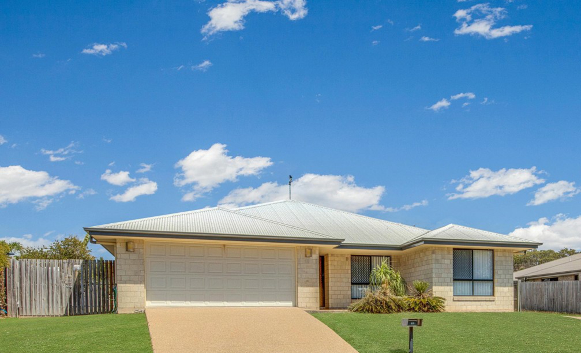 8 Woodland Court — photo from LJ Hooker Gladstone