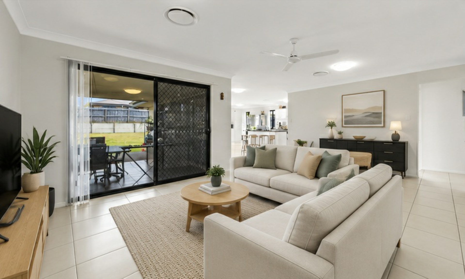 8 Woodland Court — photo 3 of 13