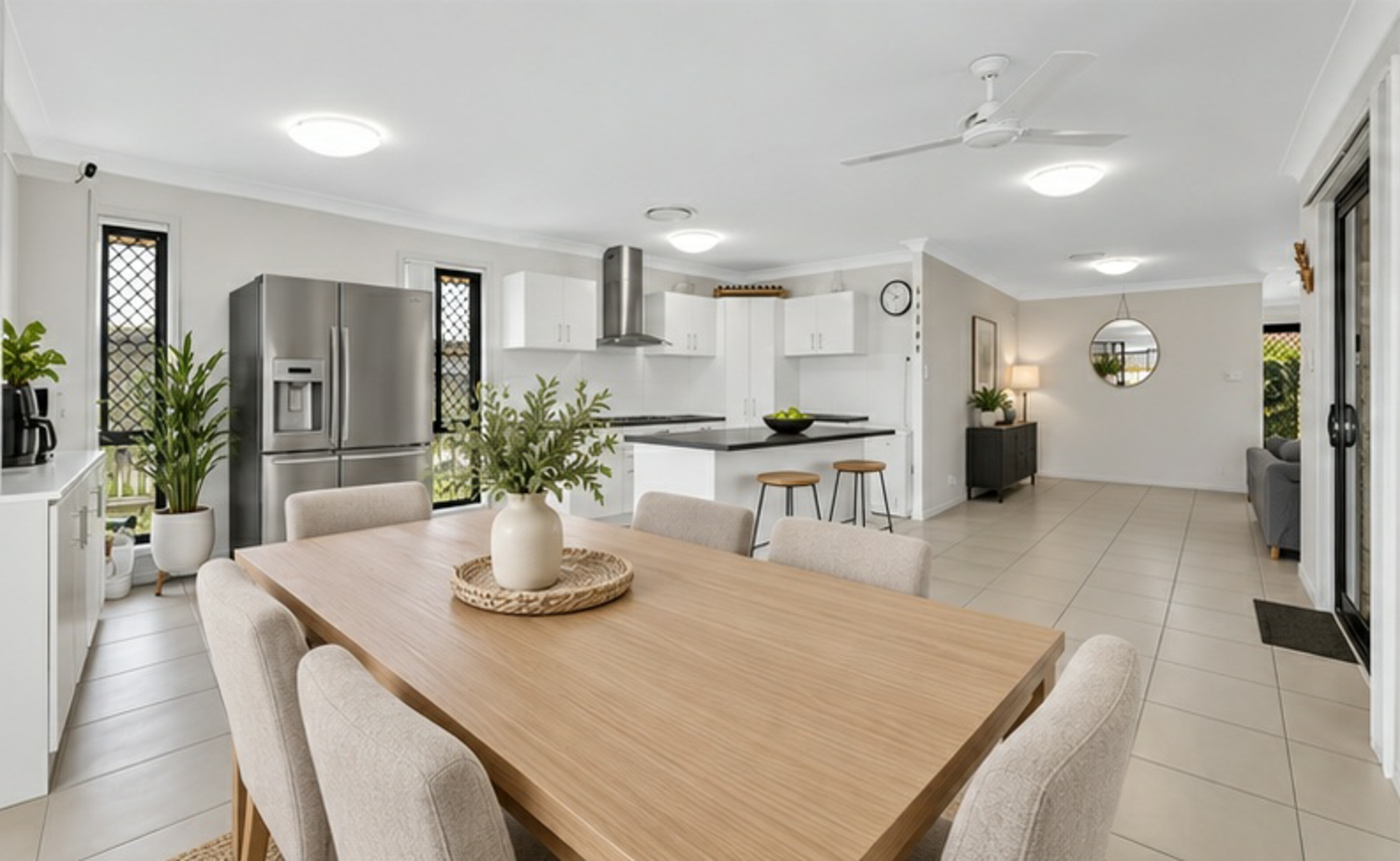 8 Woodland Court — photo 5 of 13