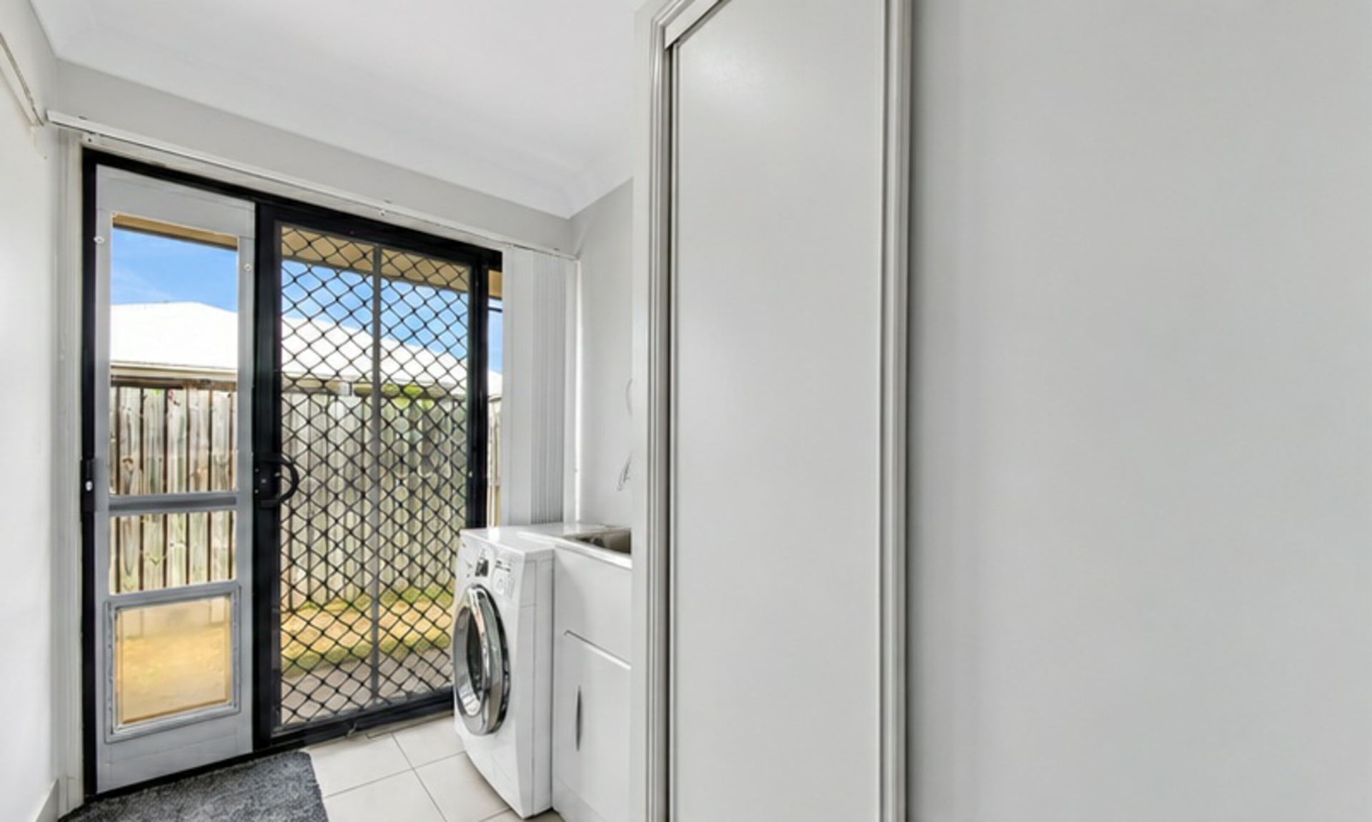 8 Woodland Court — photo 12 of 13