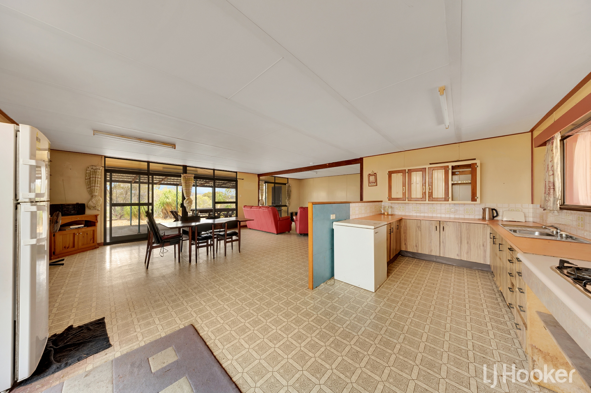541 Darts Creek Road — photo 4 of 15