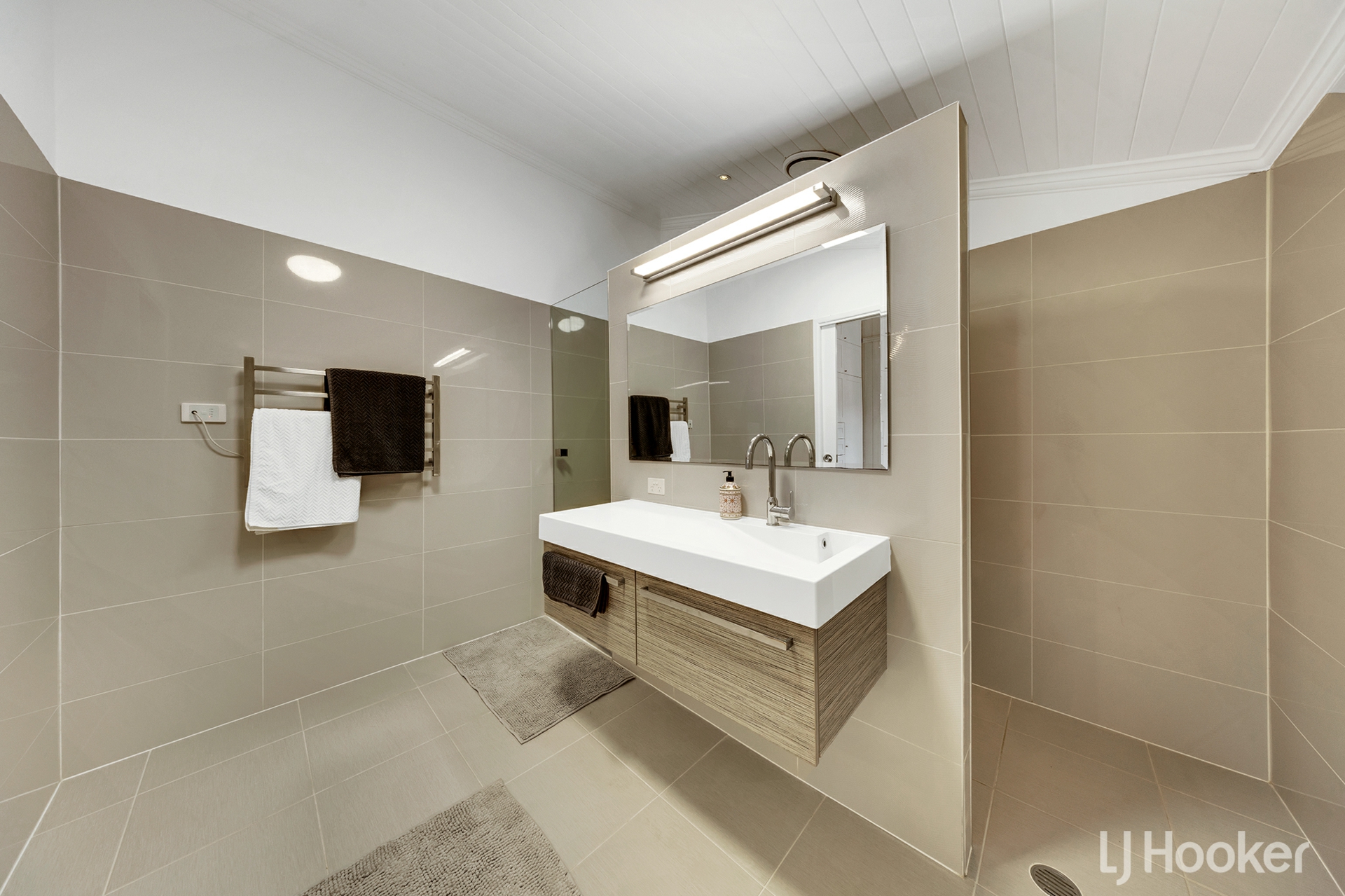 31 Toowell Road — photo 18 of 30