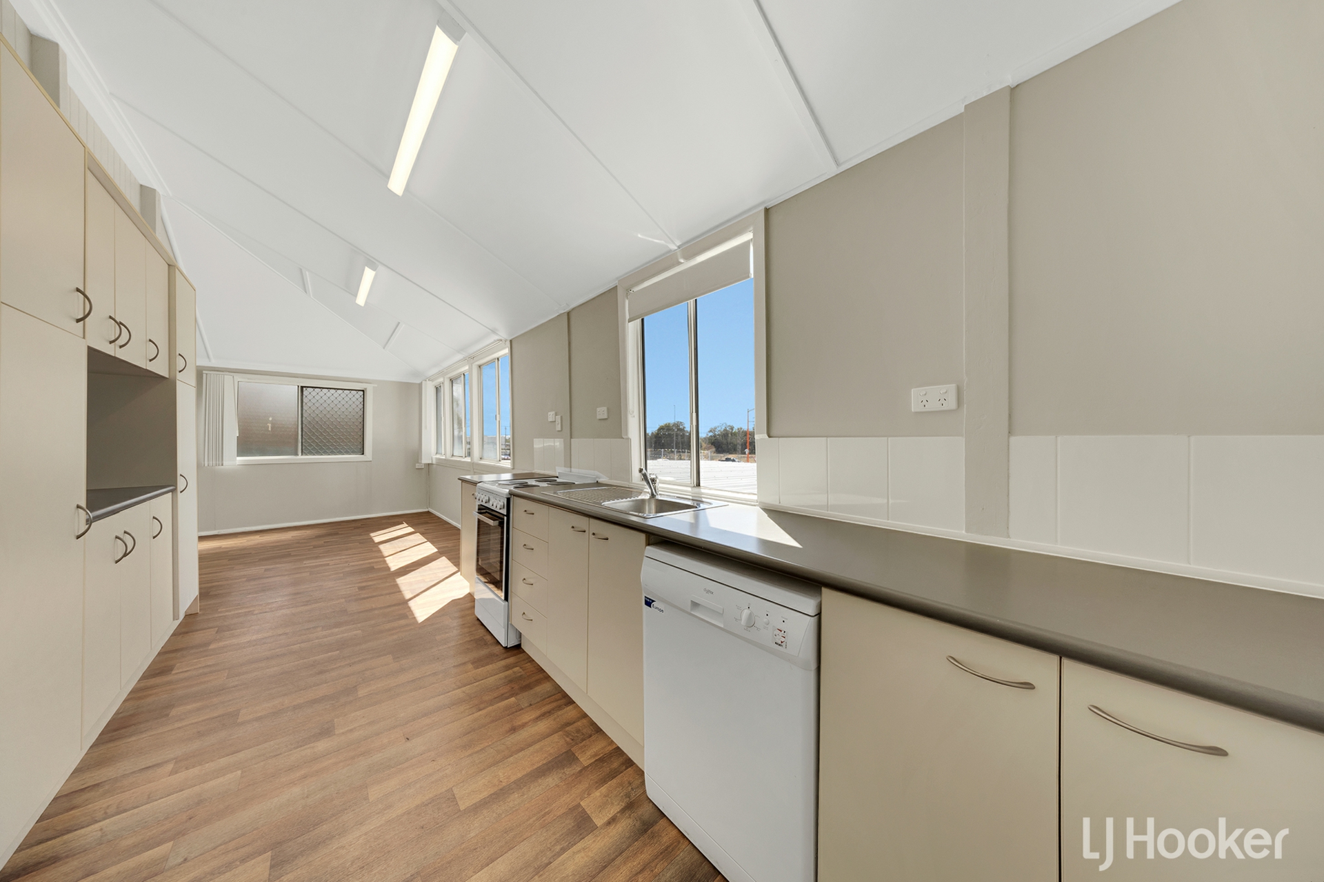 5 Eden Street — photo 7 of 20