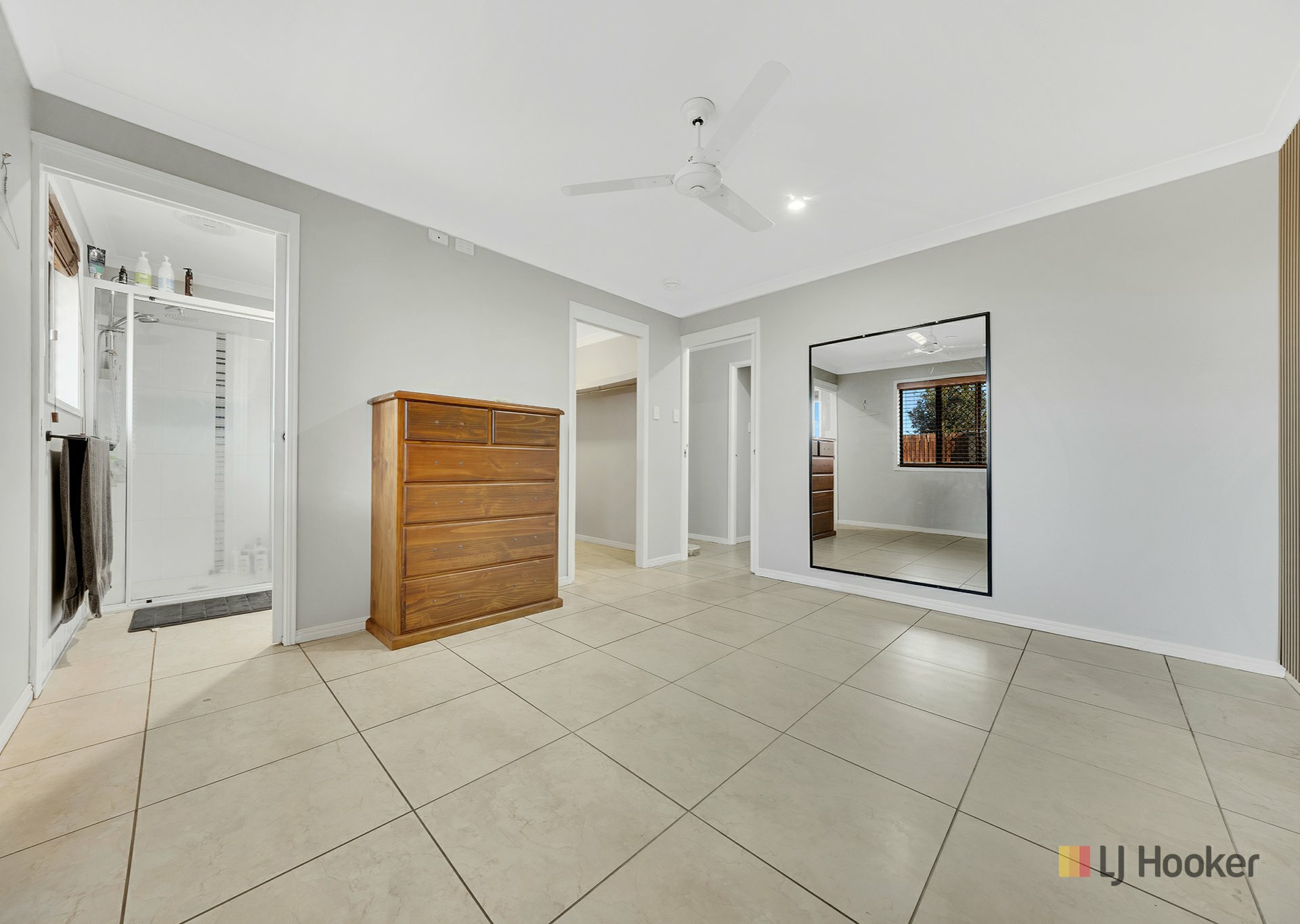 8 Alpine Avenue — photo 7 of 17