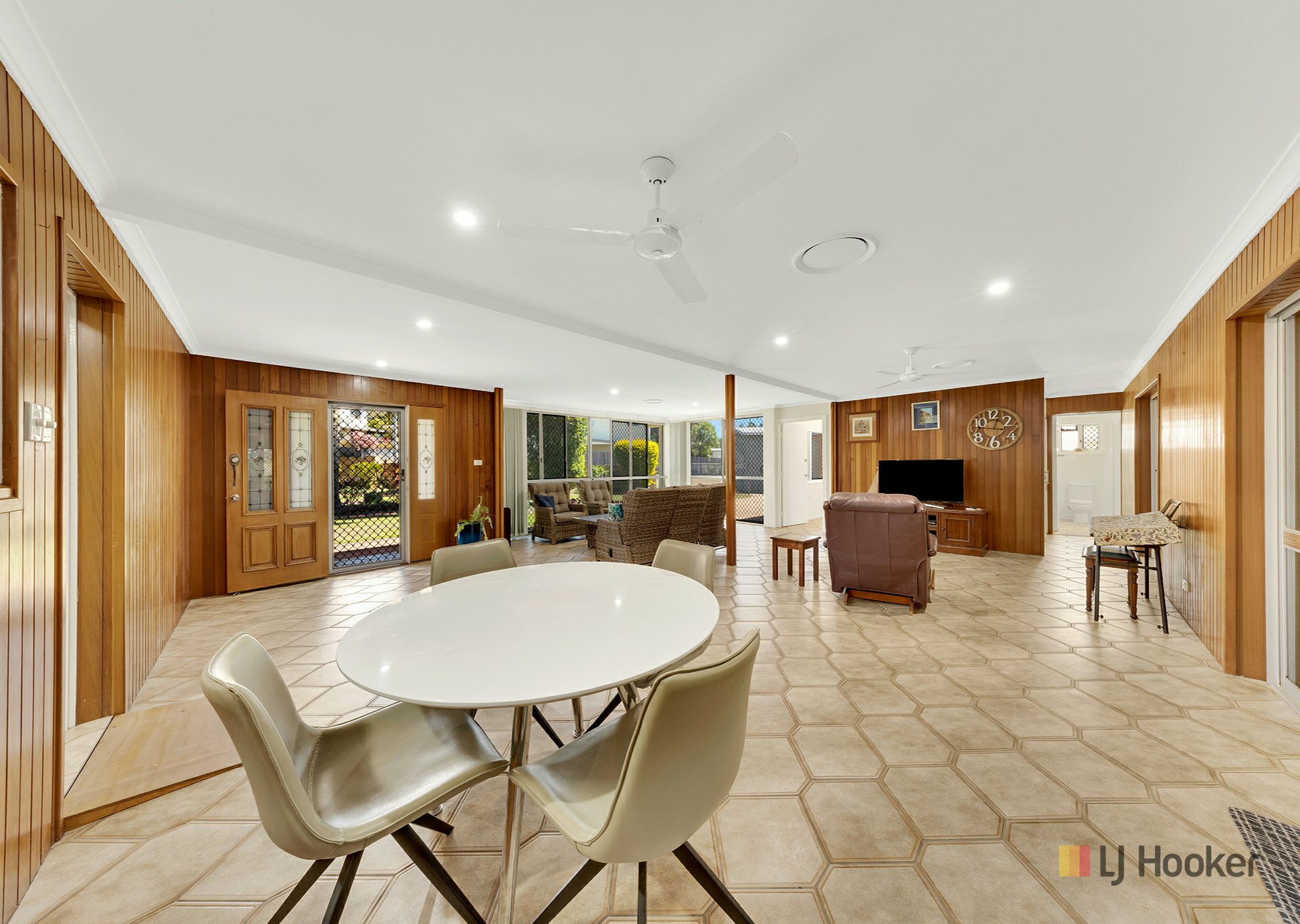 4 Crest Avenue — photo 12 of 27
